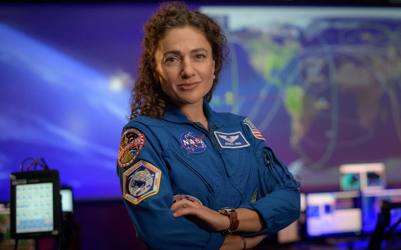 Change of Command Ceremony: Meir becomes Commander of ISS