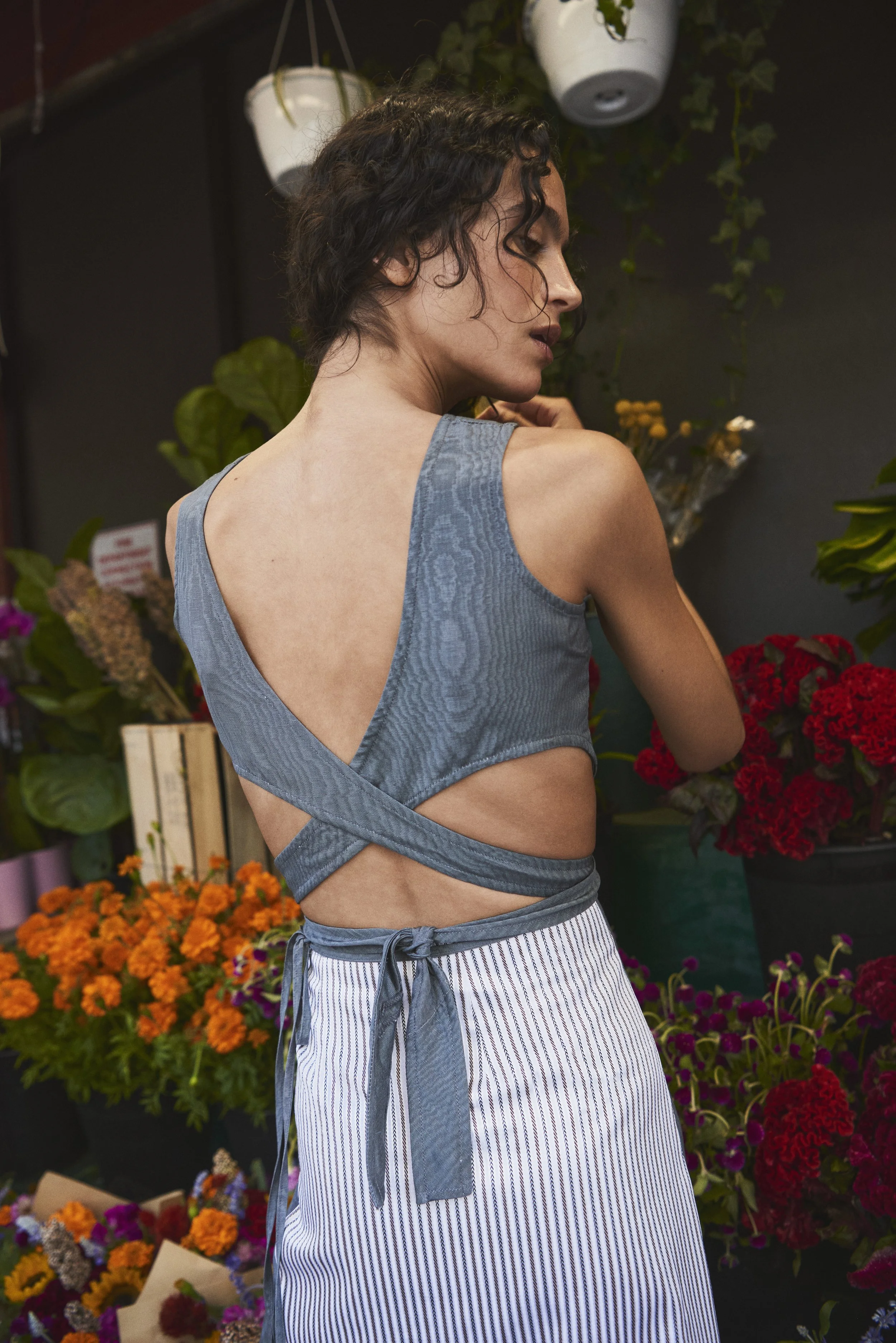 Diamond wrap top