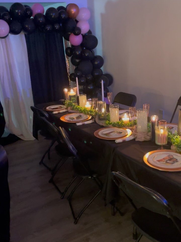 An intimate family dinner 😍 

Let us set the scene for your next gathering. 

Event Designer: @rissssssssssssssssssss