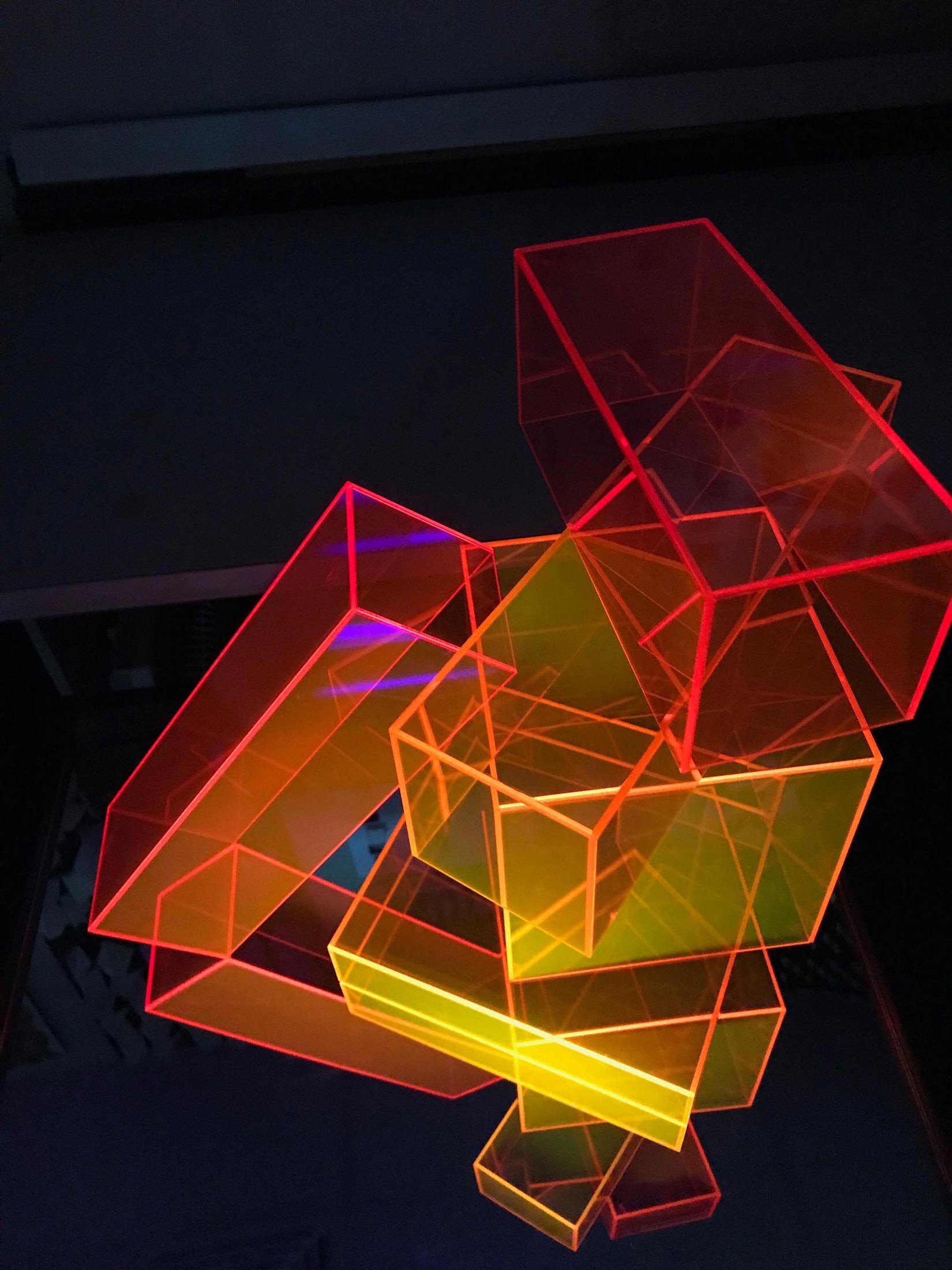 Block Sculpture
acrylic
48 x 60 x 60 cm
$ 1,900