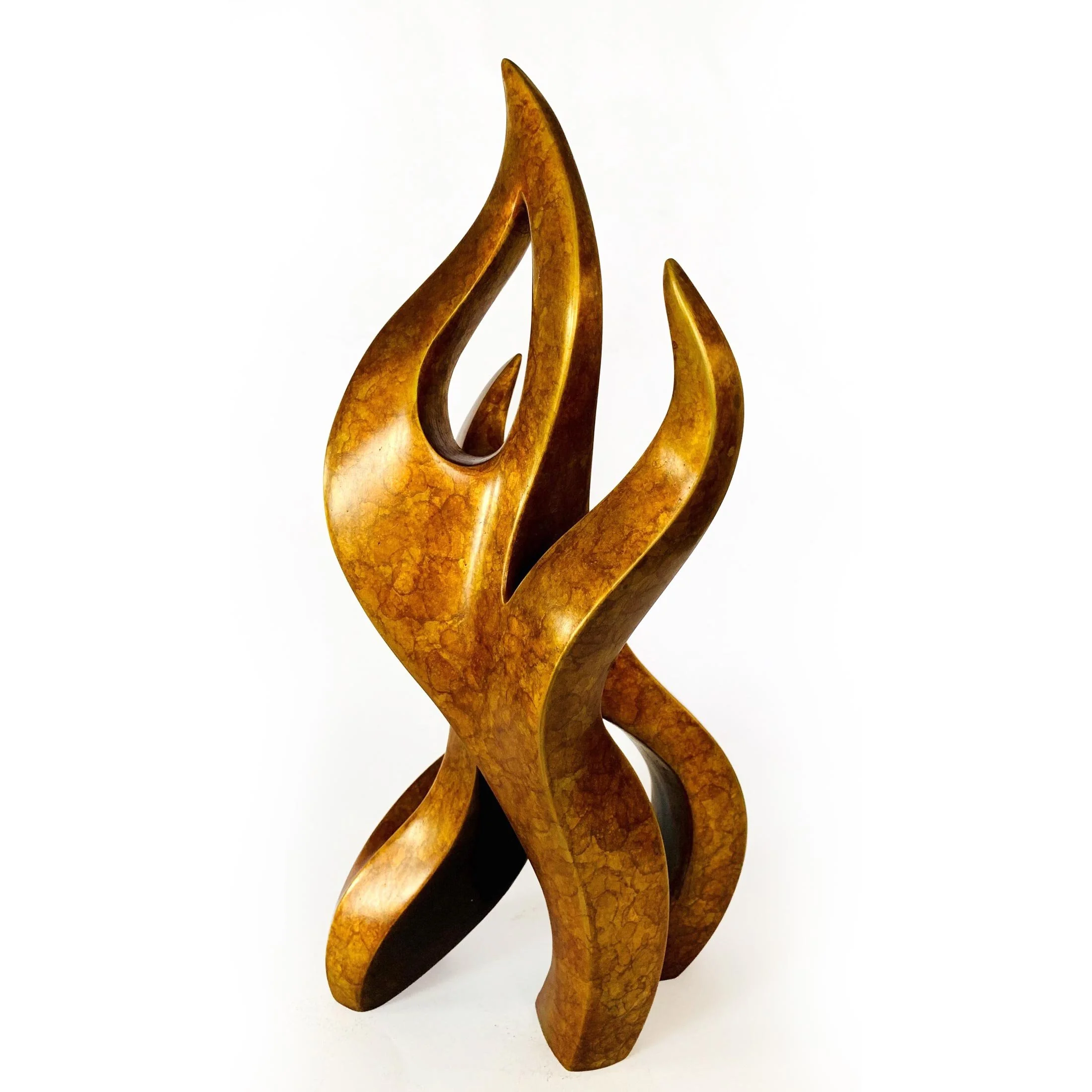 Dance of Flame
Bronze (3/10)
45 x 26 x 20 cm
$ 5,200