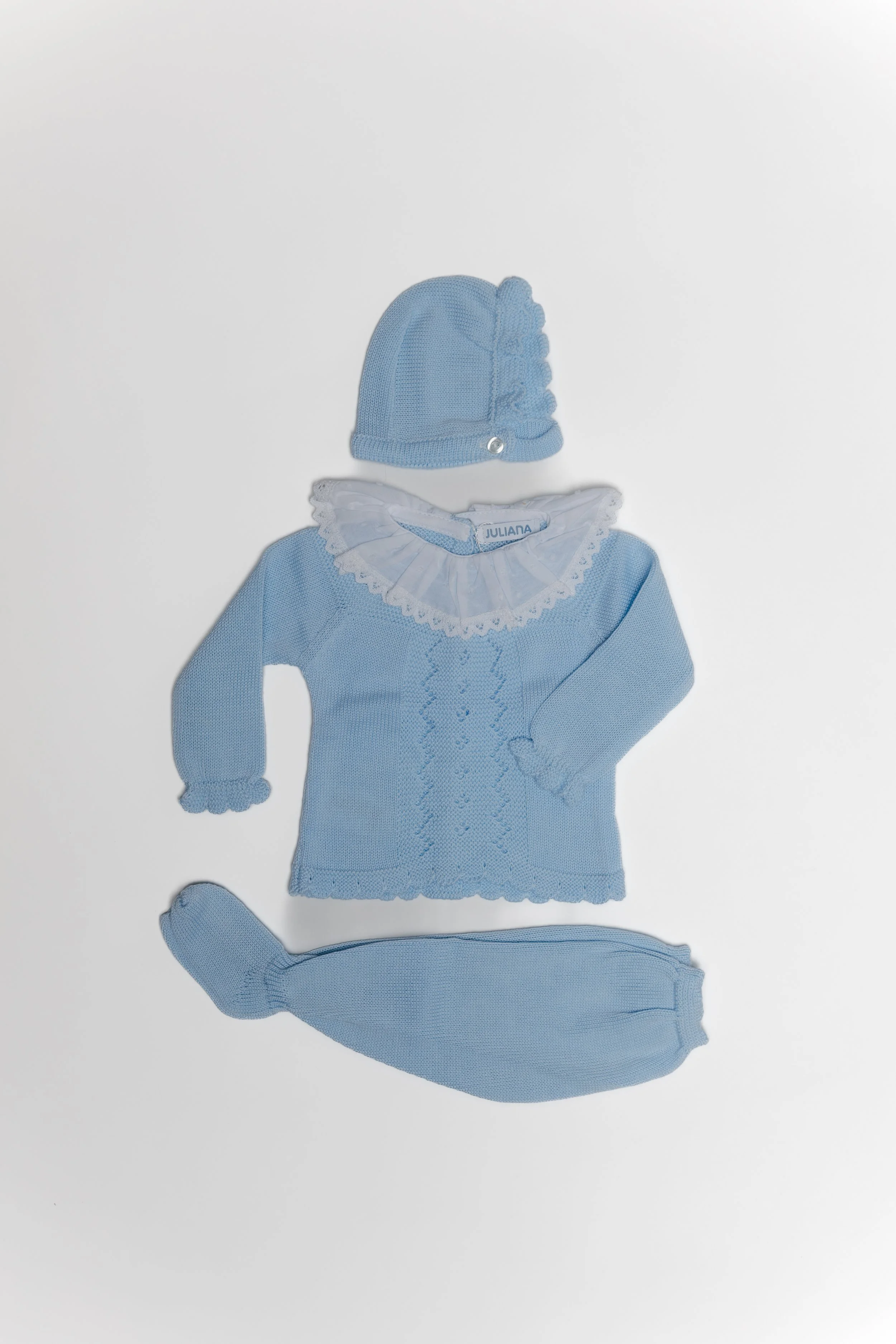 Completo largo azul celeste cuello encaje