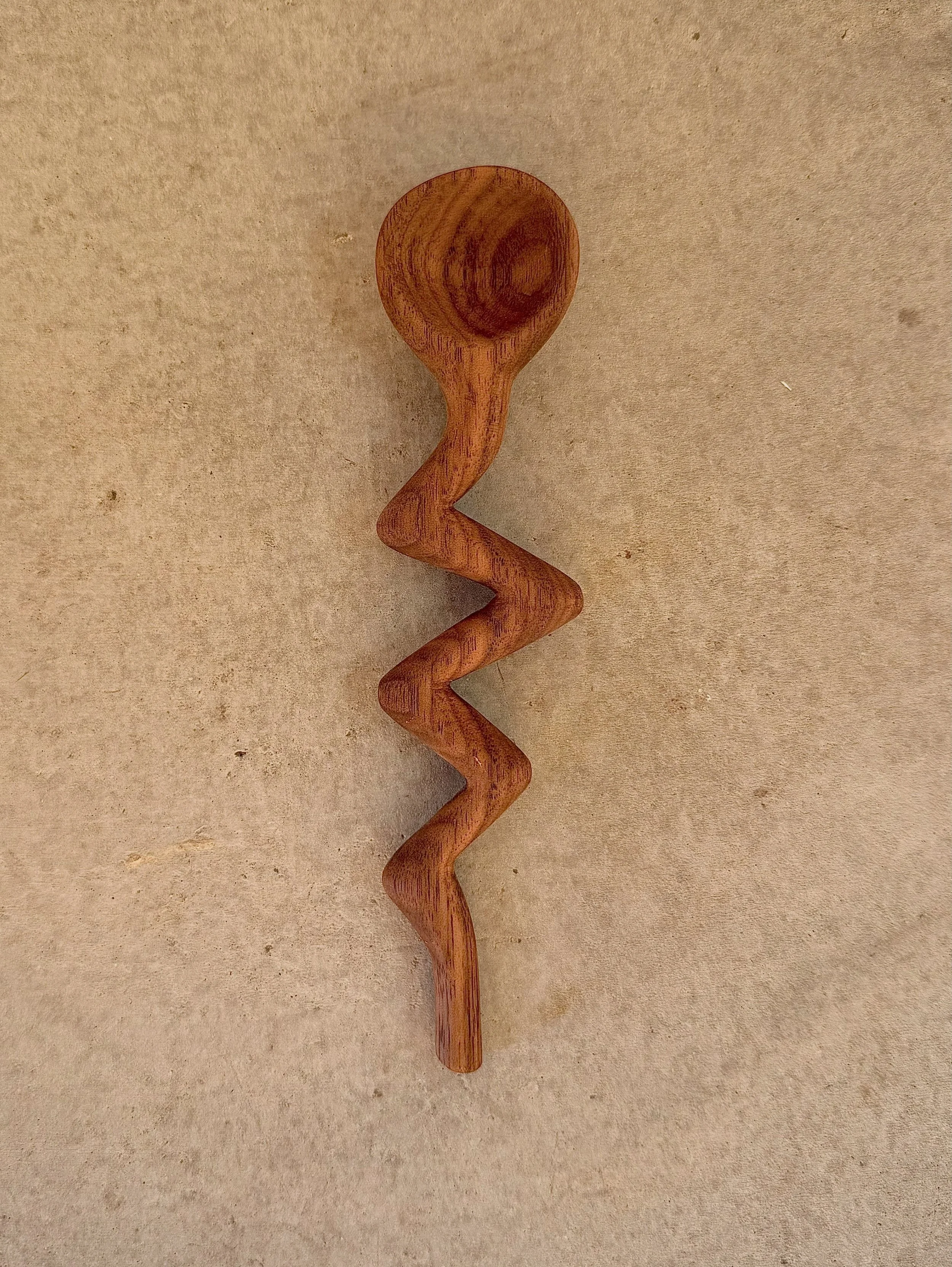 Zig-zag spoon 

#woodspoon #handmade #carved #collector