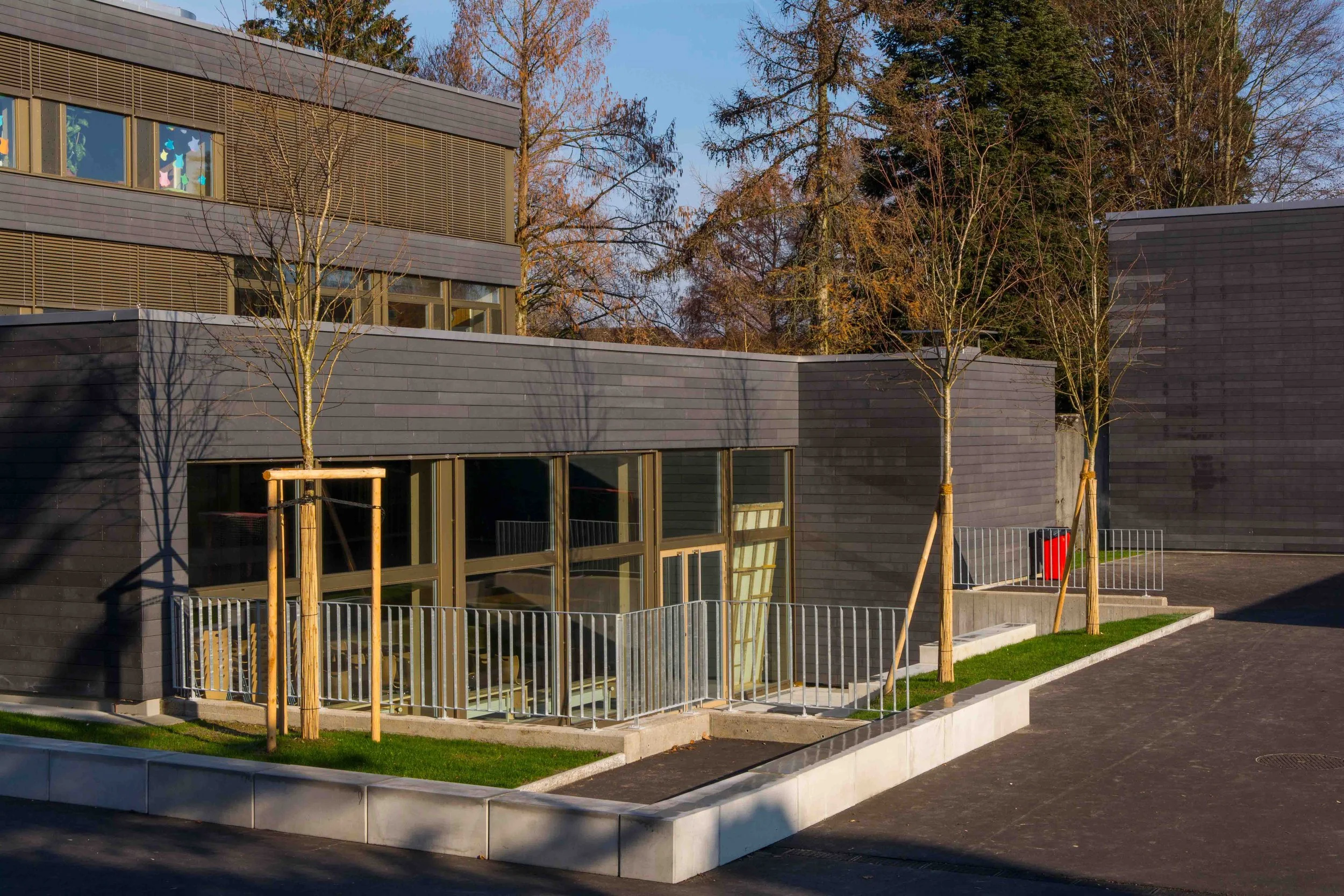 Schulanlage Kirchenfeld - Lyss, Bauplanung & Architektur