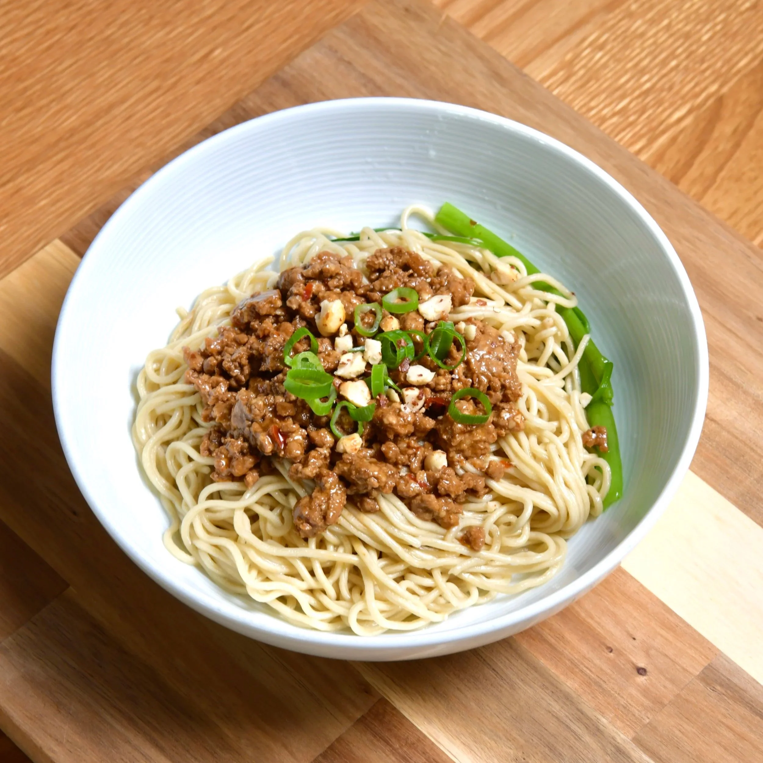 DRY MIXED PORK NOODLES