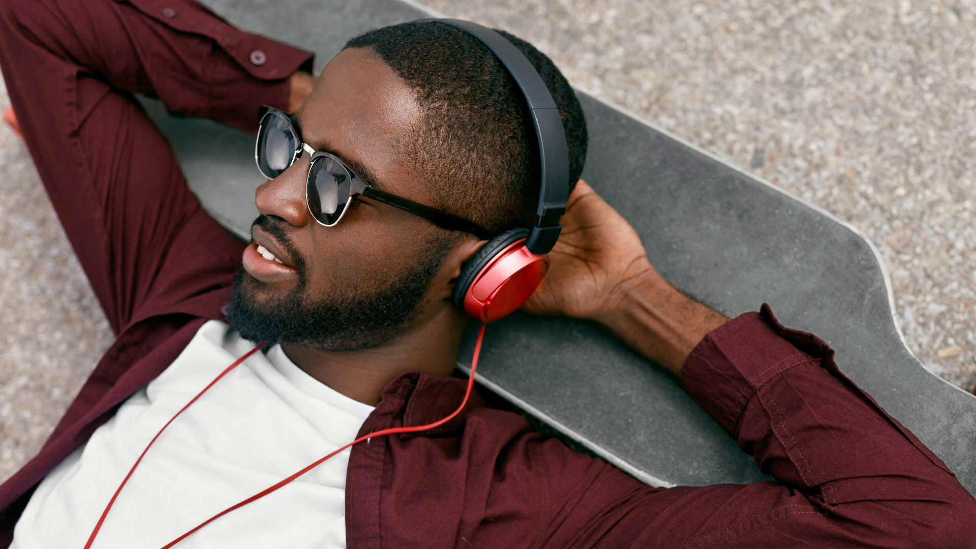 How to Create a Binge-Worthy Podcast (Like Netflix)