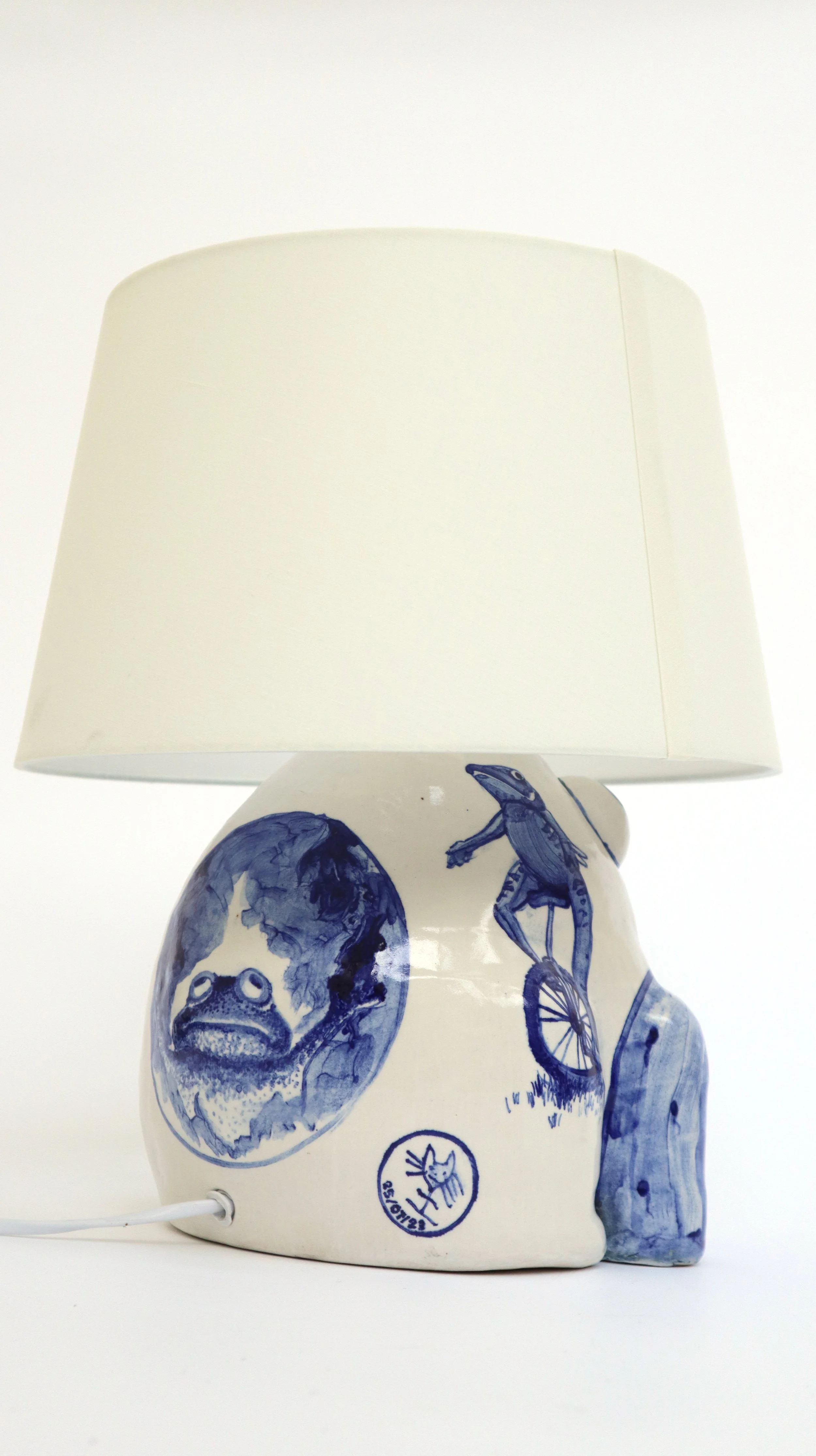 FROG LAMP BACK.jpg