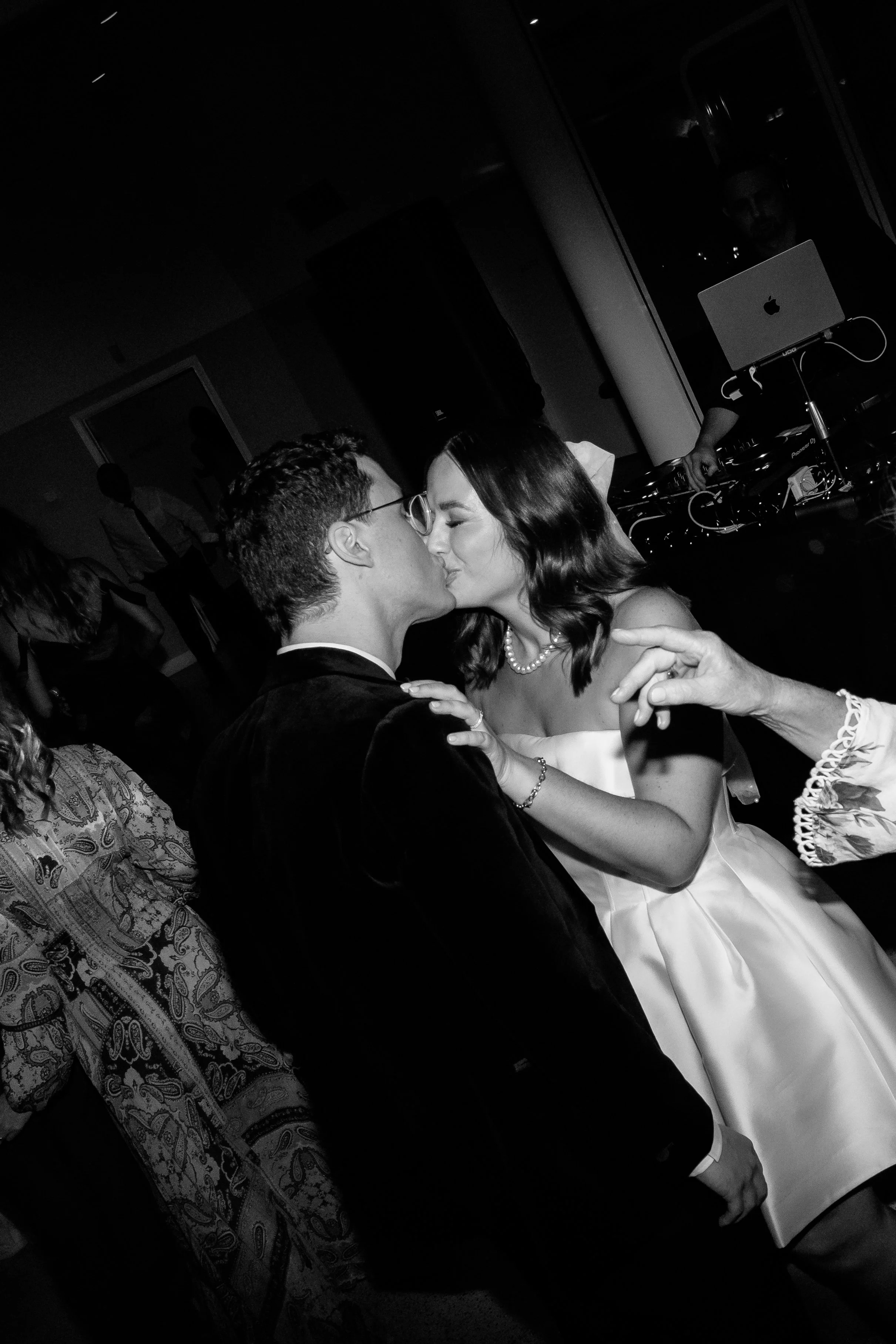 Emma & Cameron | The Terrace | Erin Neale Photography | Garden Wedding