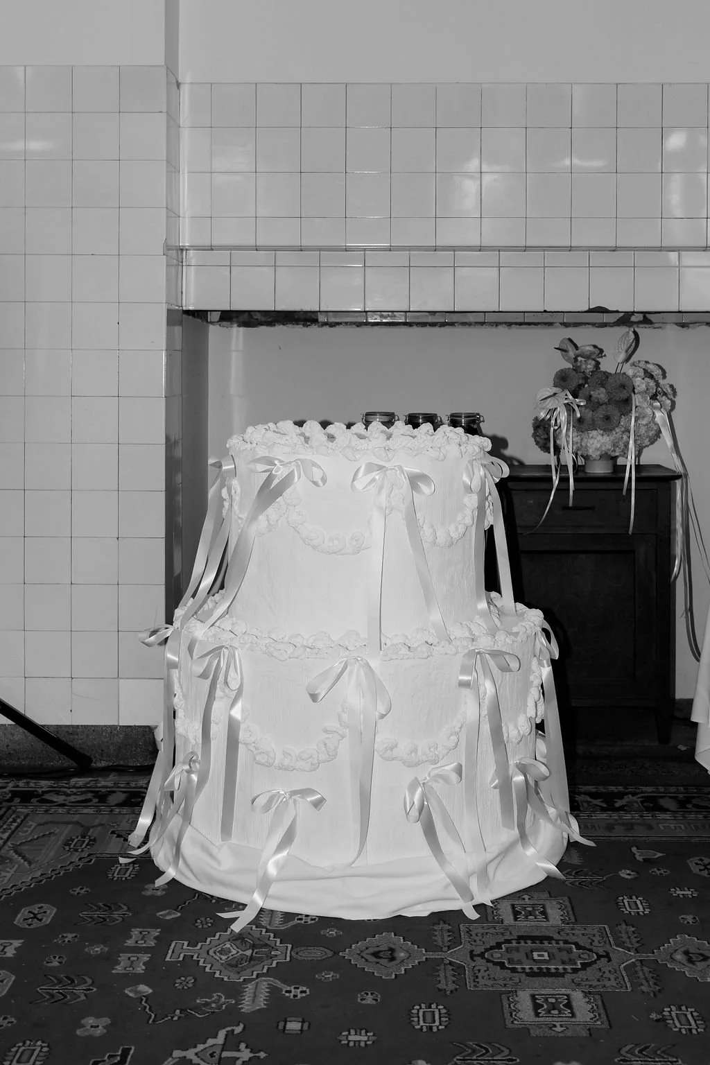 Cate Oconnor & Dylan | Mural Hall Abbotsford | Erin Neale Photography | Unique Party Wedding