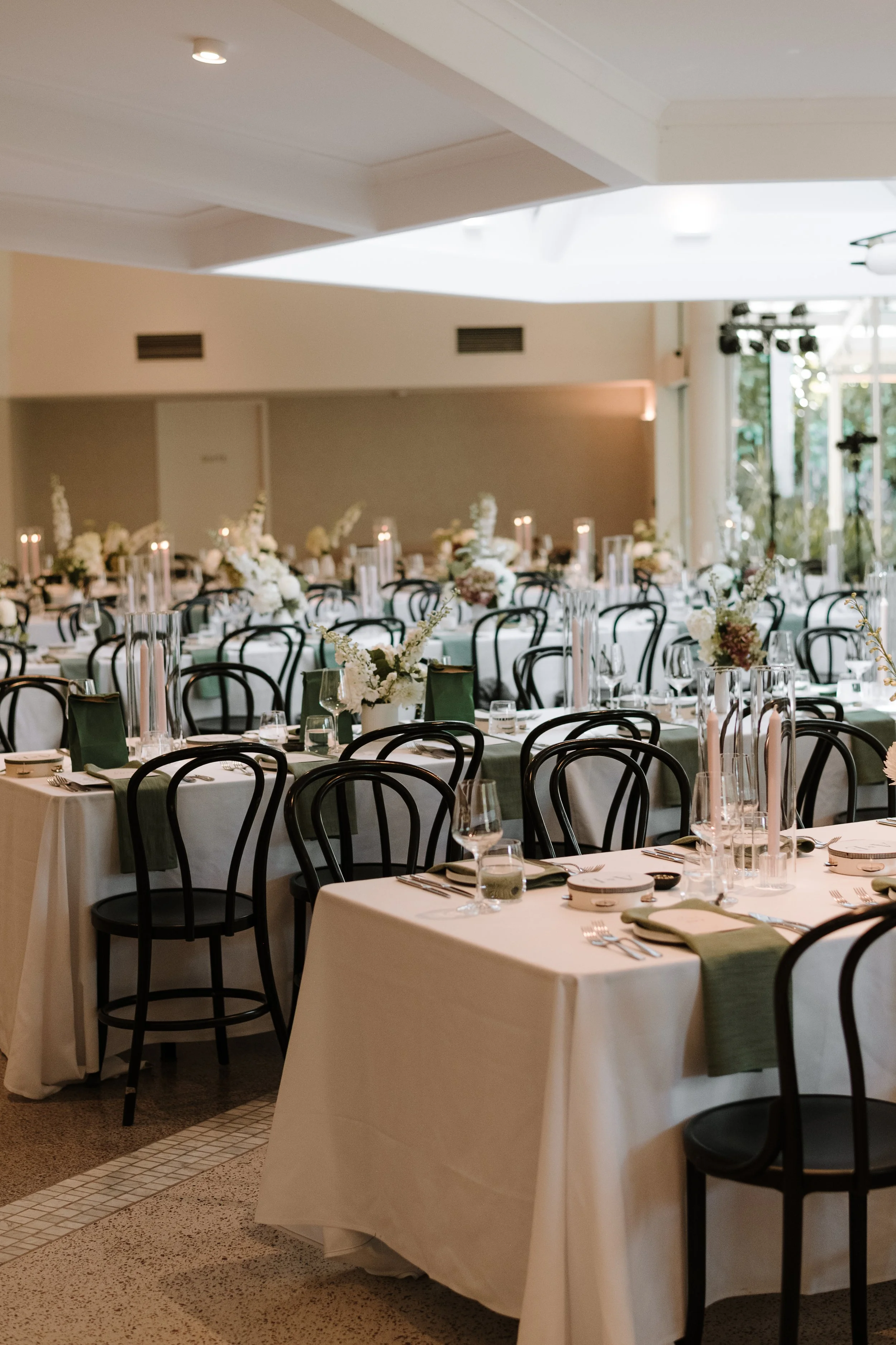 Elise & Andrew | The Terrace | Chic Garden Wedding | Tess Follet 