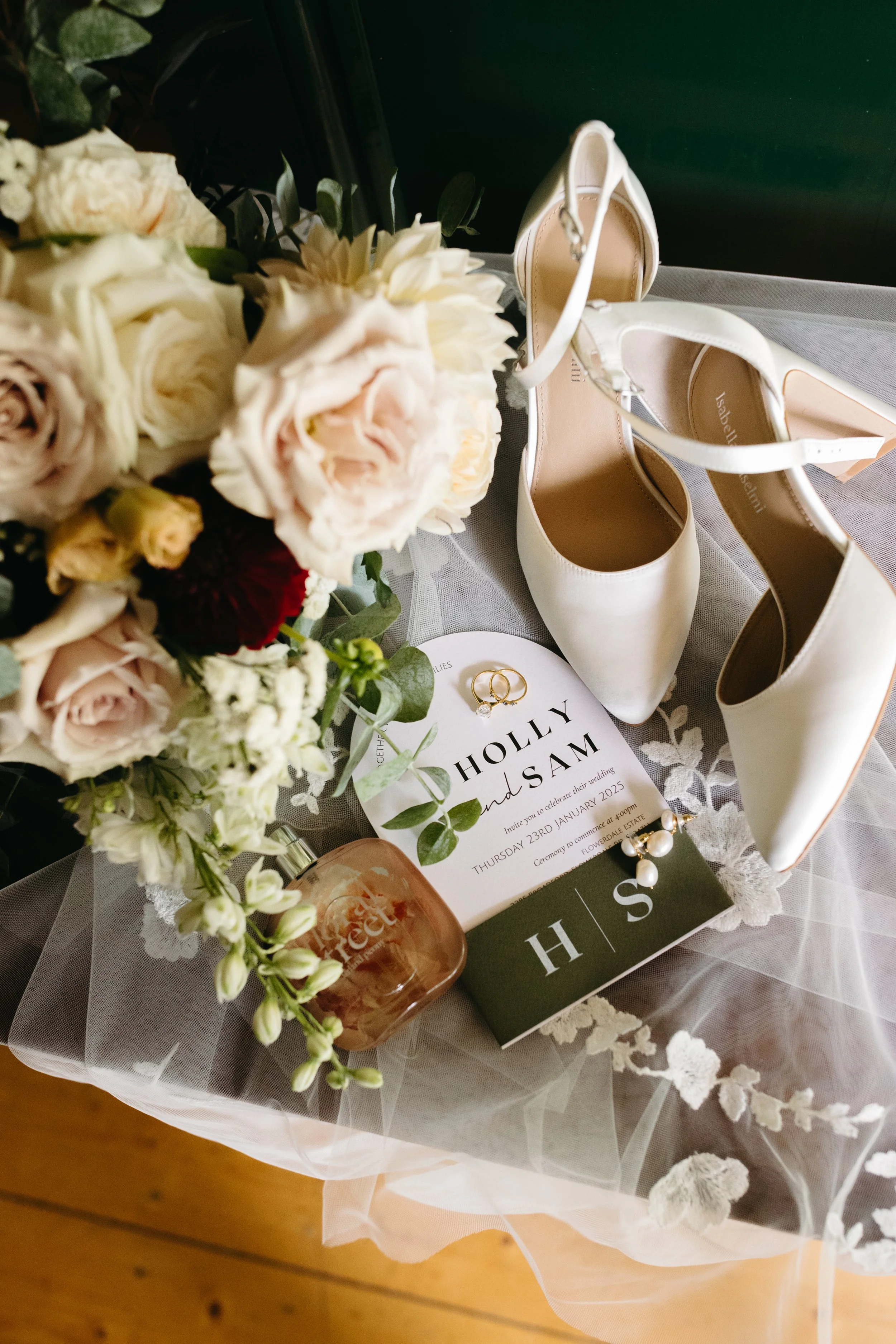 Holly & Sam | Flowerdale Estate | Whites & Woods | Chic Country Wedding