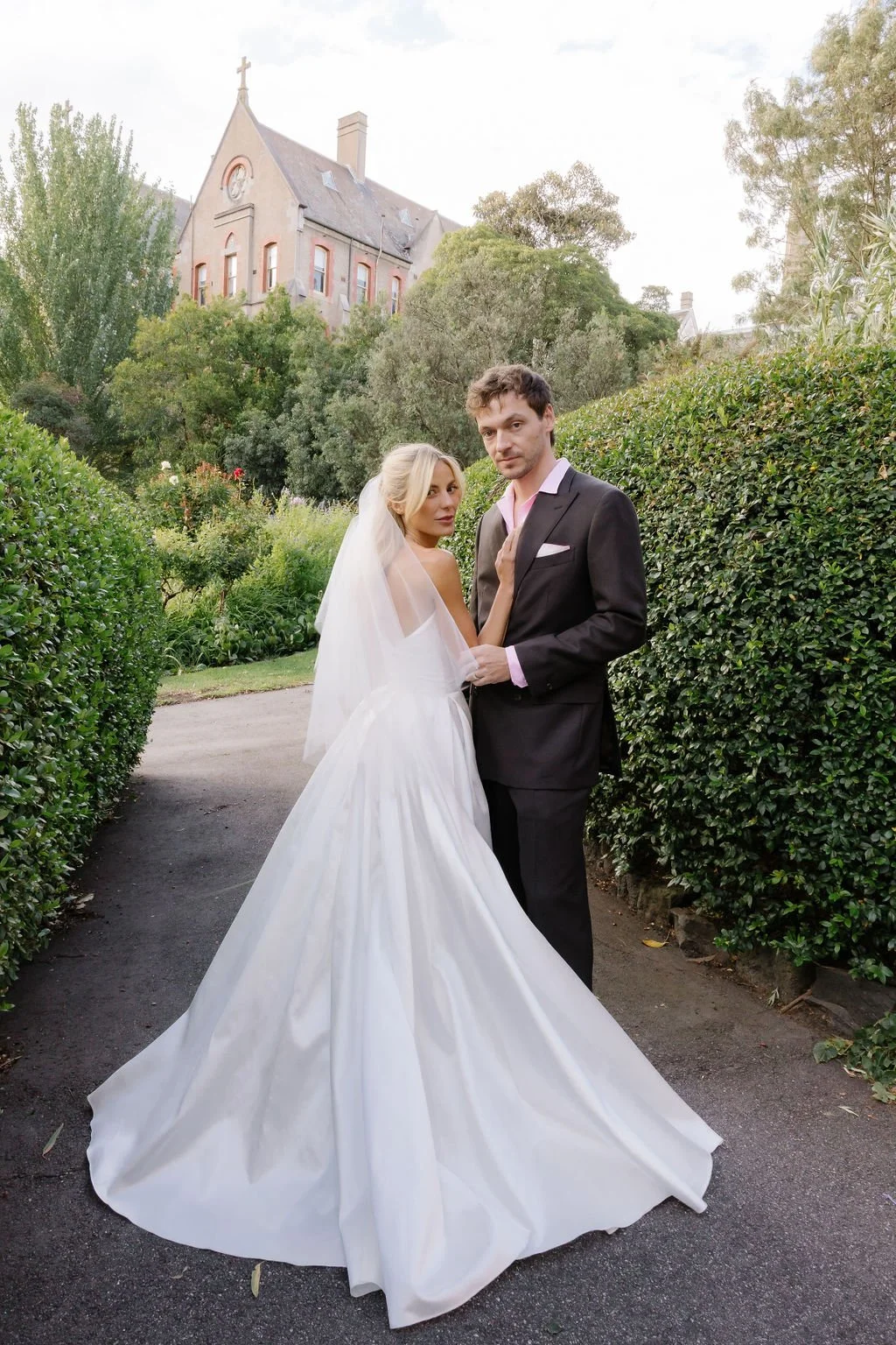 Cate & Dylan, A Creatively Told Celebration