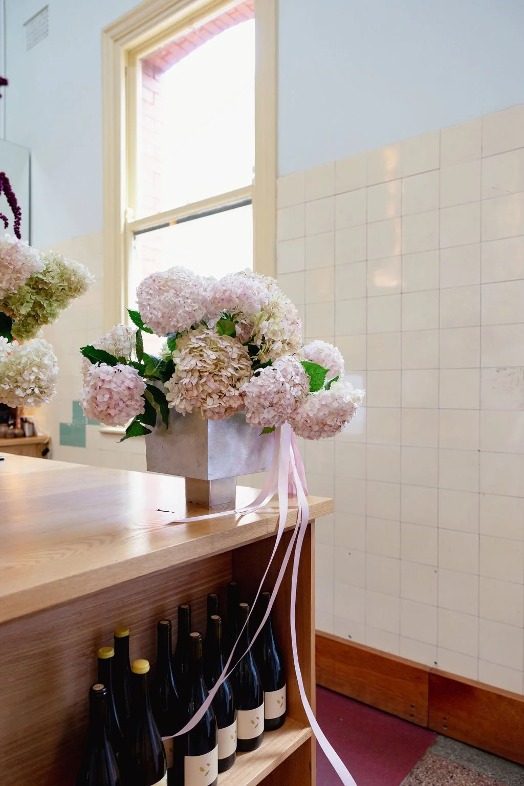 Cate Oconnor & Dylan | Mural Hall Abbotsford | Erin Neale Photography | Unique Party Wedding