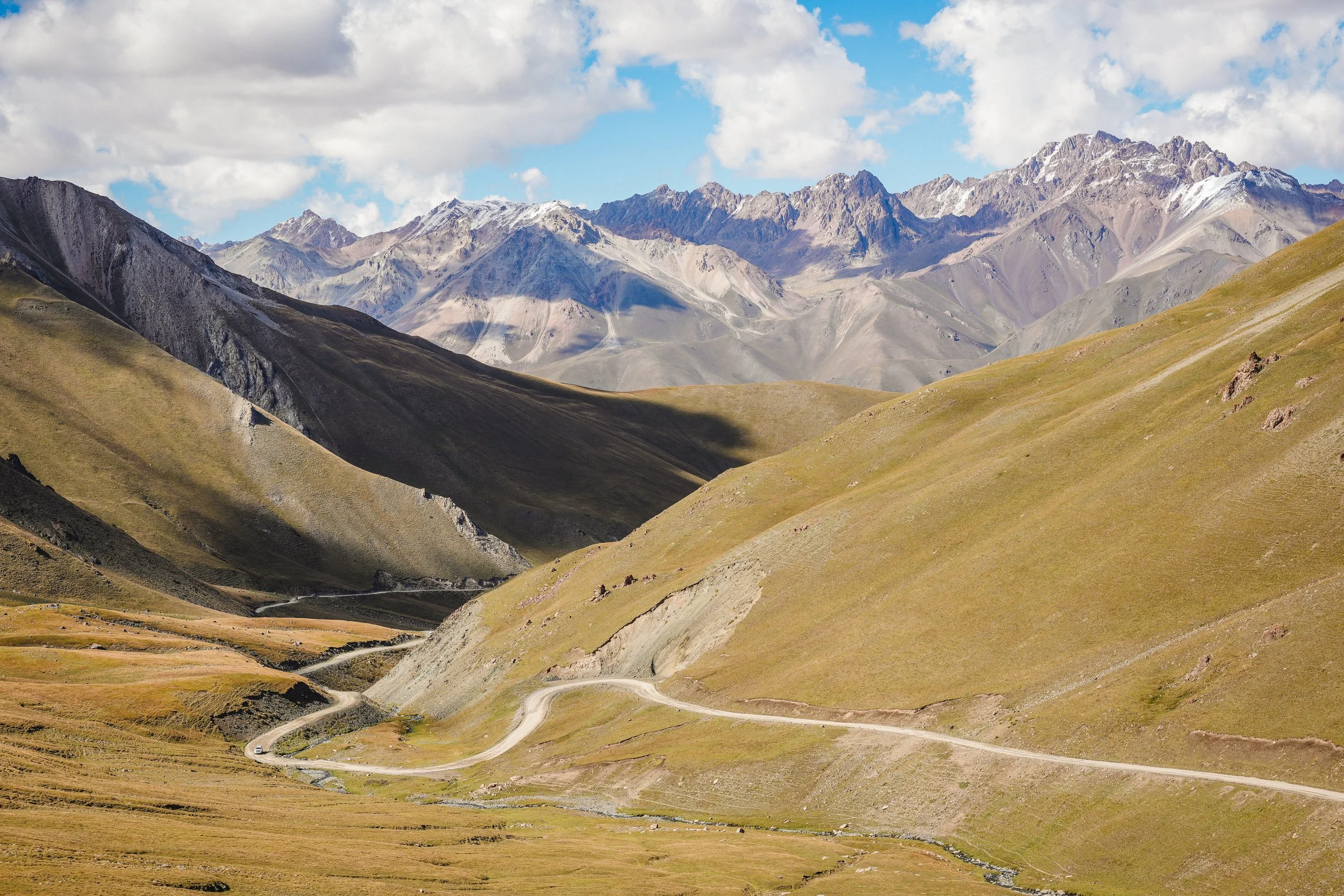 Kalmak-Ashu pass en route to Son Kul - 3400 metres