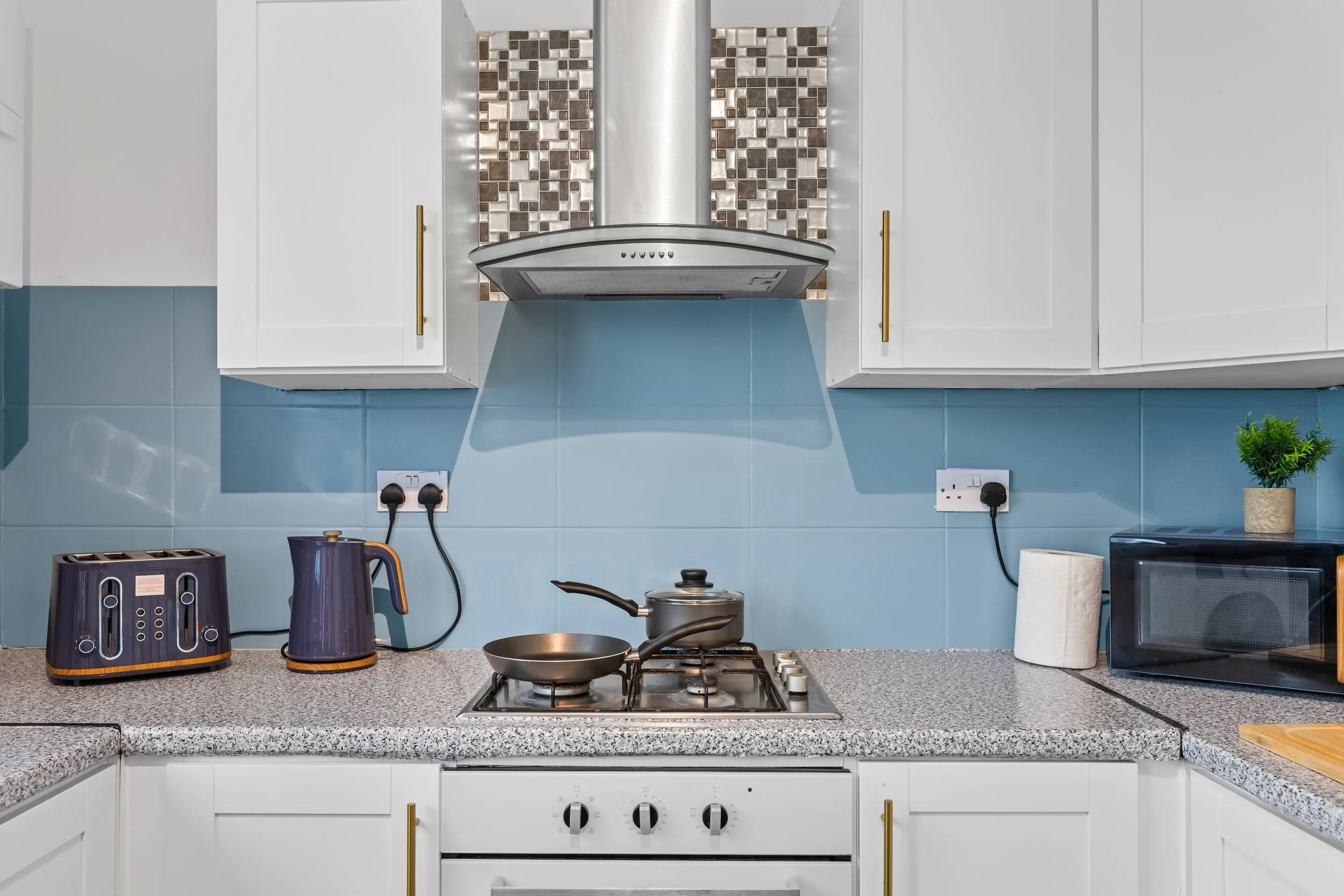 Kitchen 5.jpg