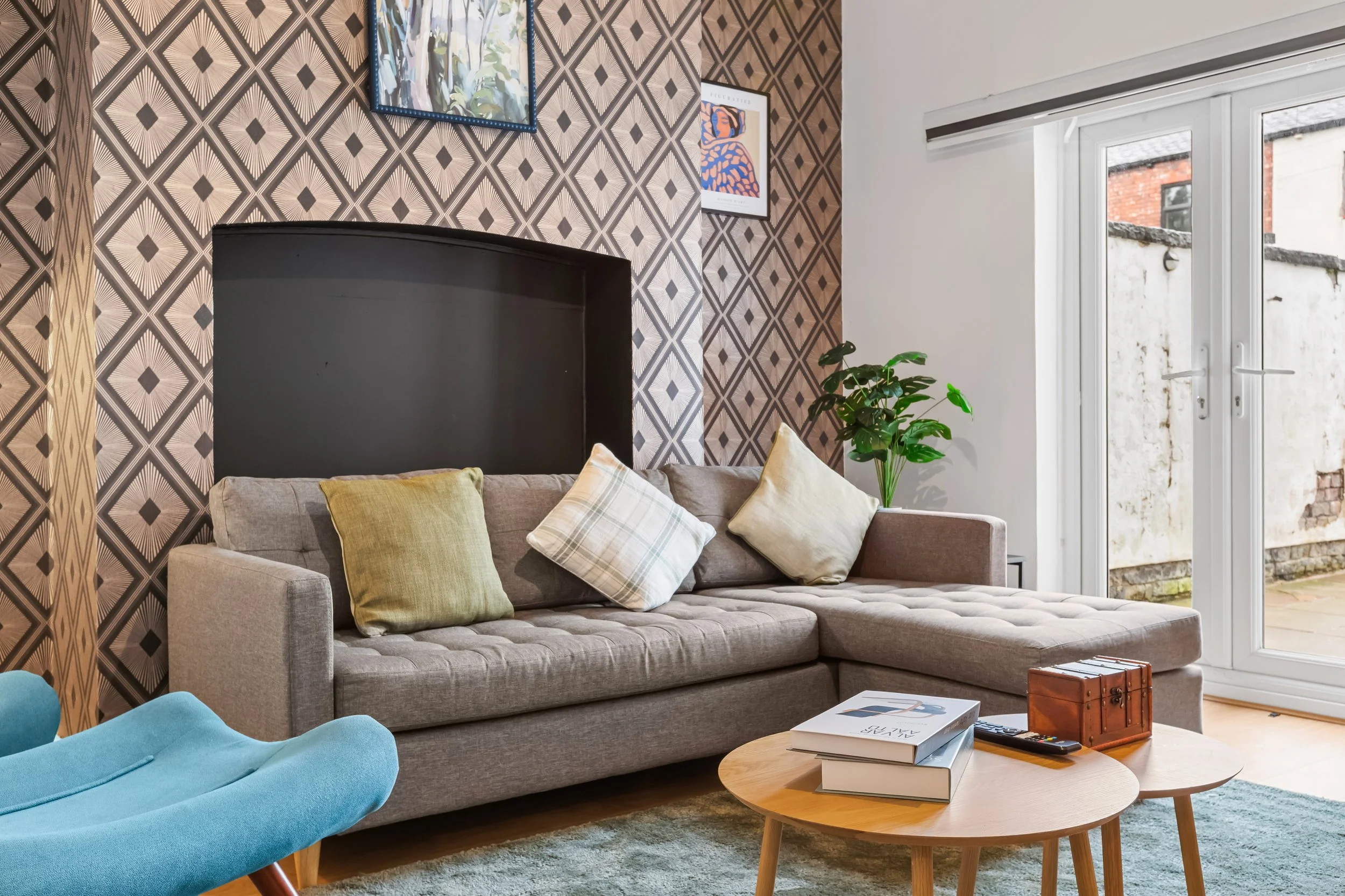 Living Room 3.jpg
