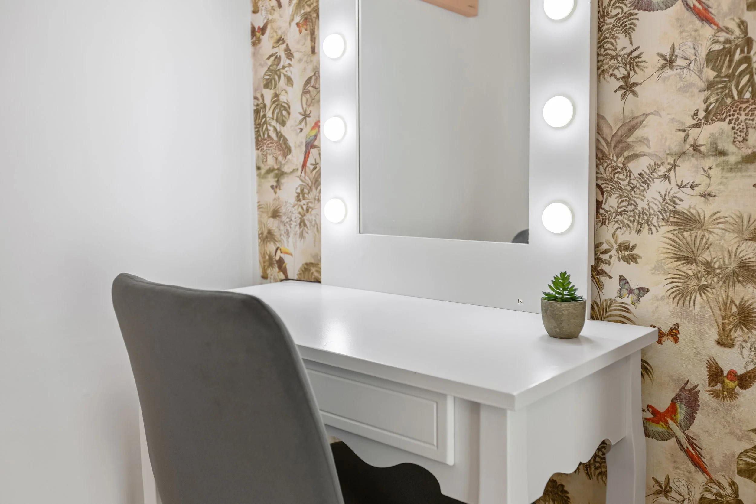 Bedroom 3-8.jpg