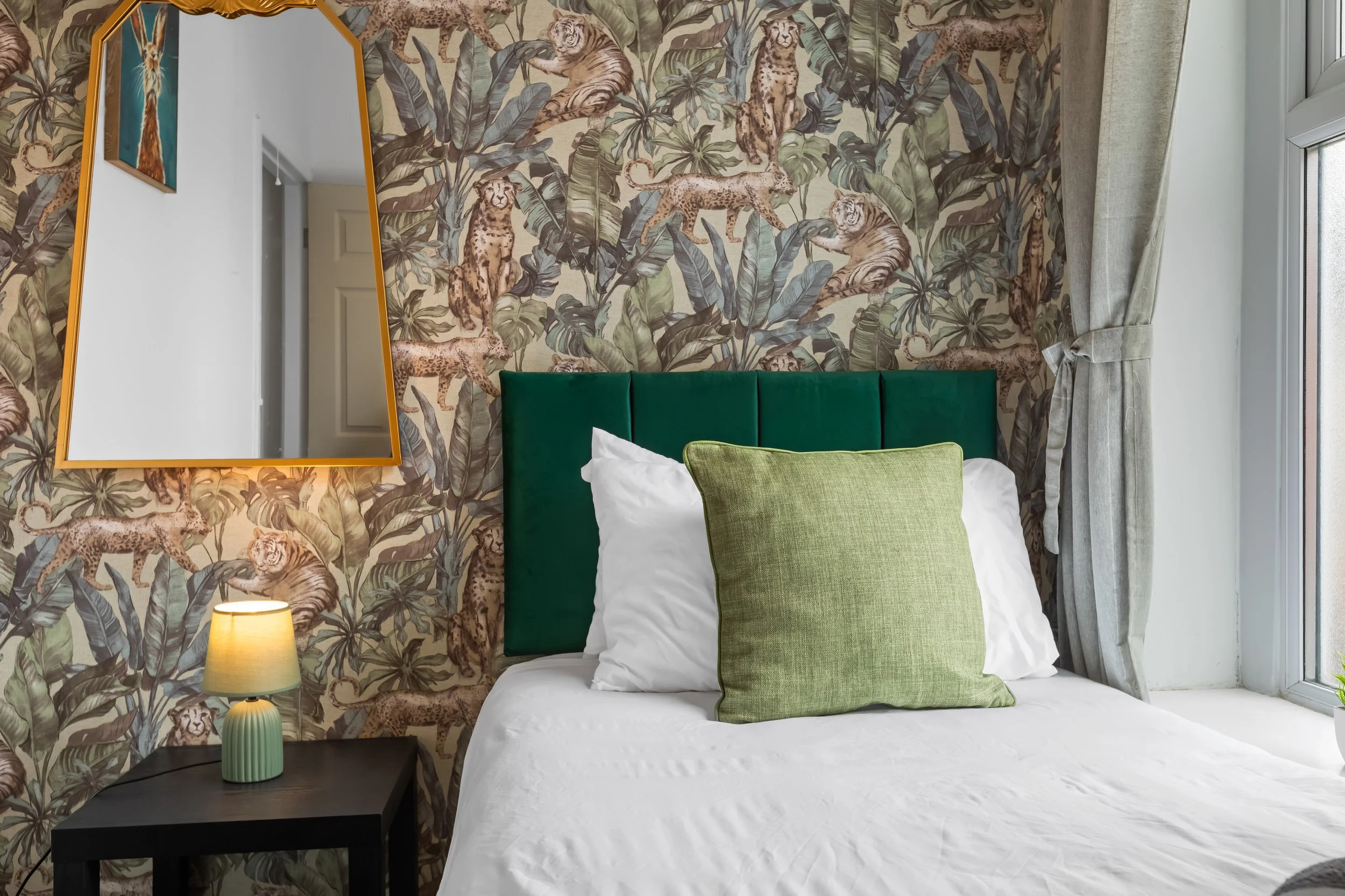 Bedroom 2-2.jpg