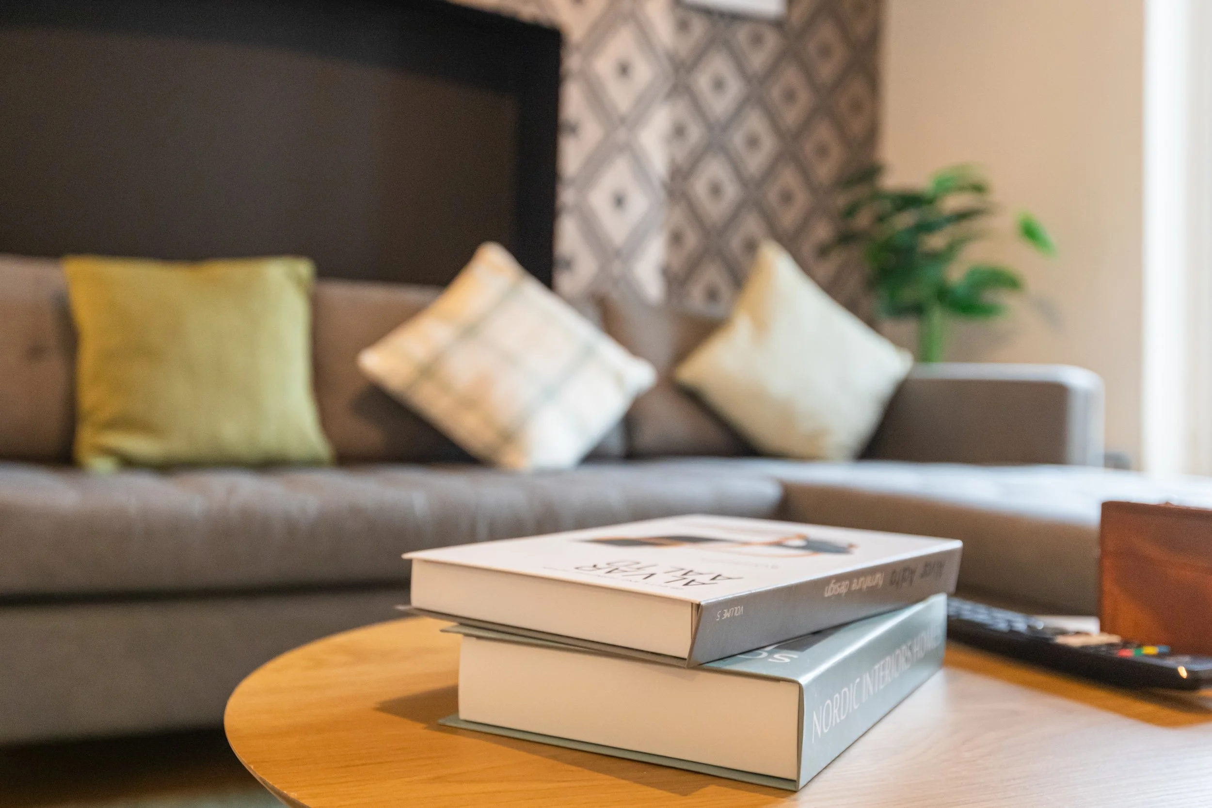Living Room 1.jpg