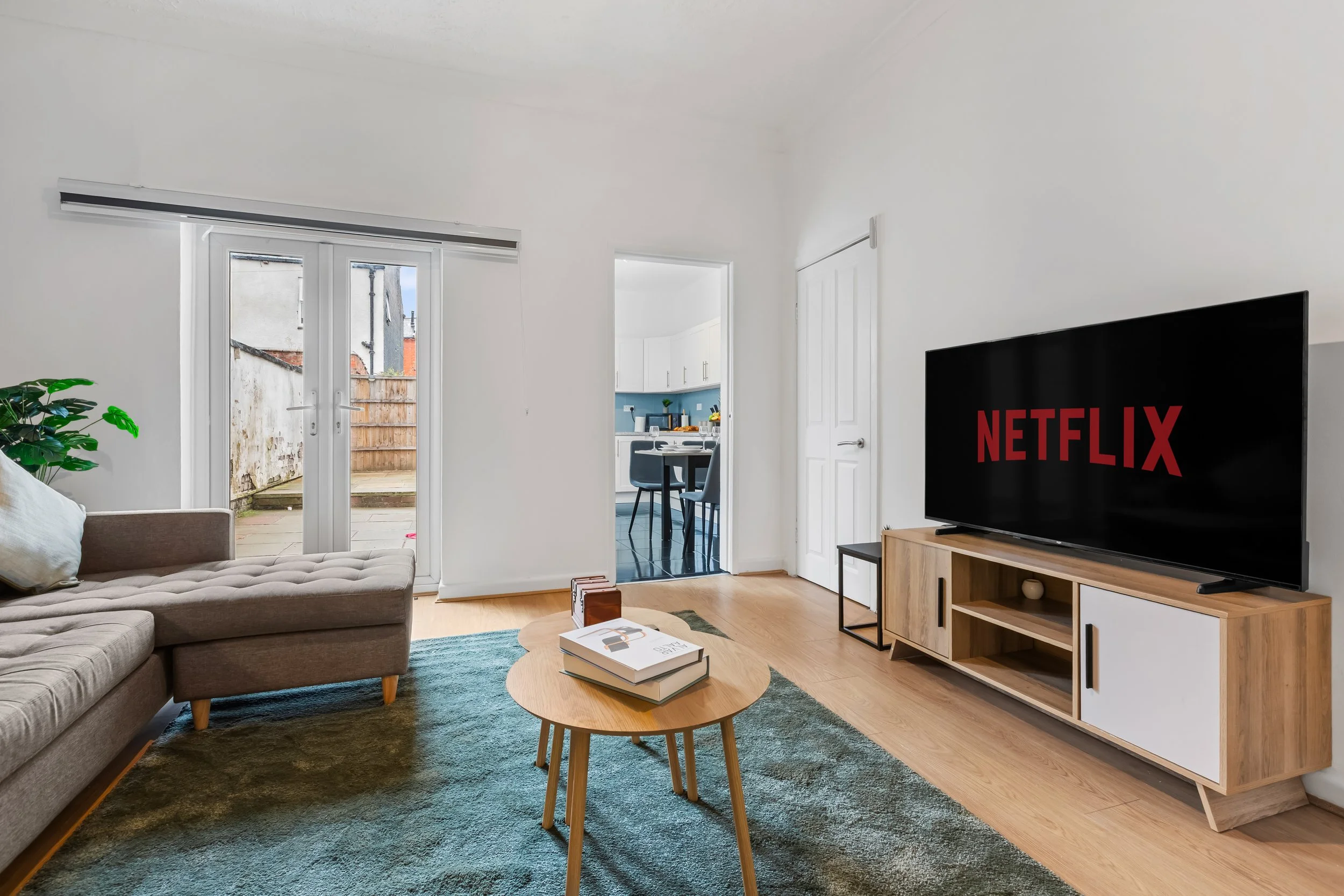 Living Room 7.jpg