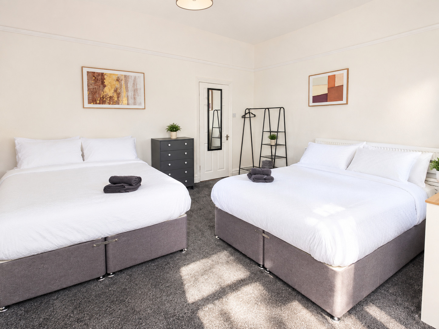 Main bedroom 4.png