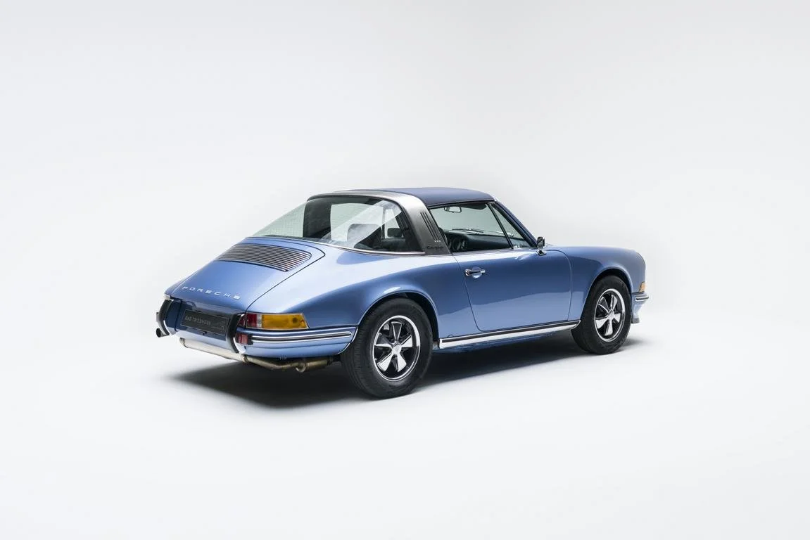 K1024_101037_Triebwerk-Porsche-Targa-blau_1.JPG