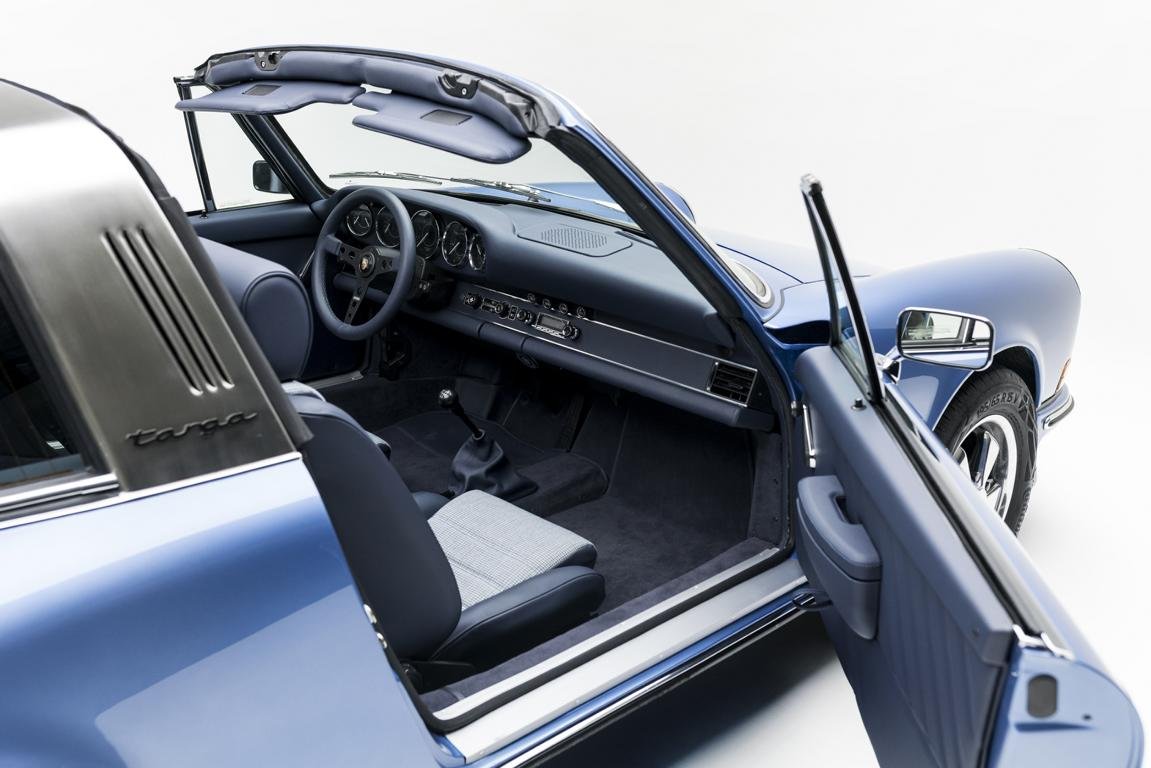 K1024_101037_Triebwerk-Porsche-Targa-blau_5.JPG