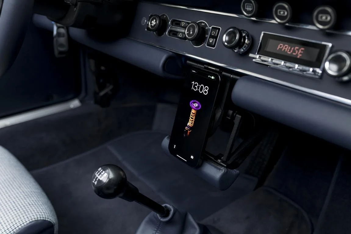 K1024_101037_Triebwerk-Porsche-Targa-blau_9.JPG