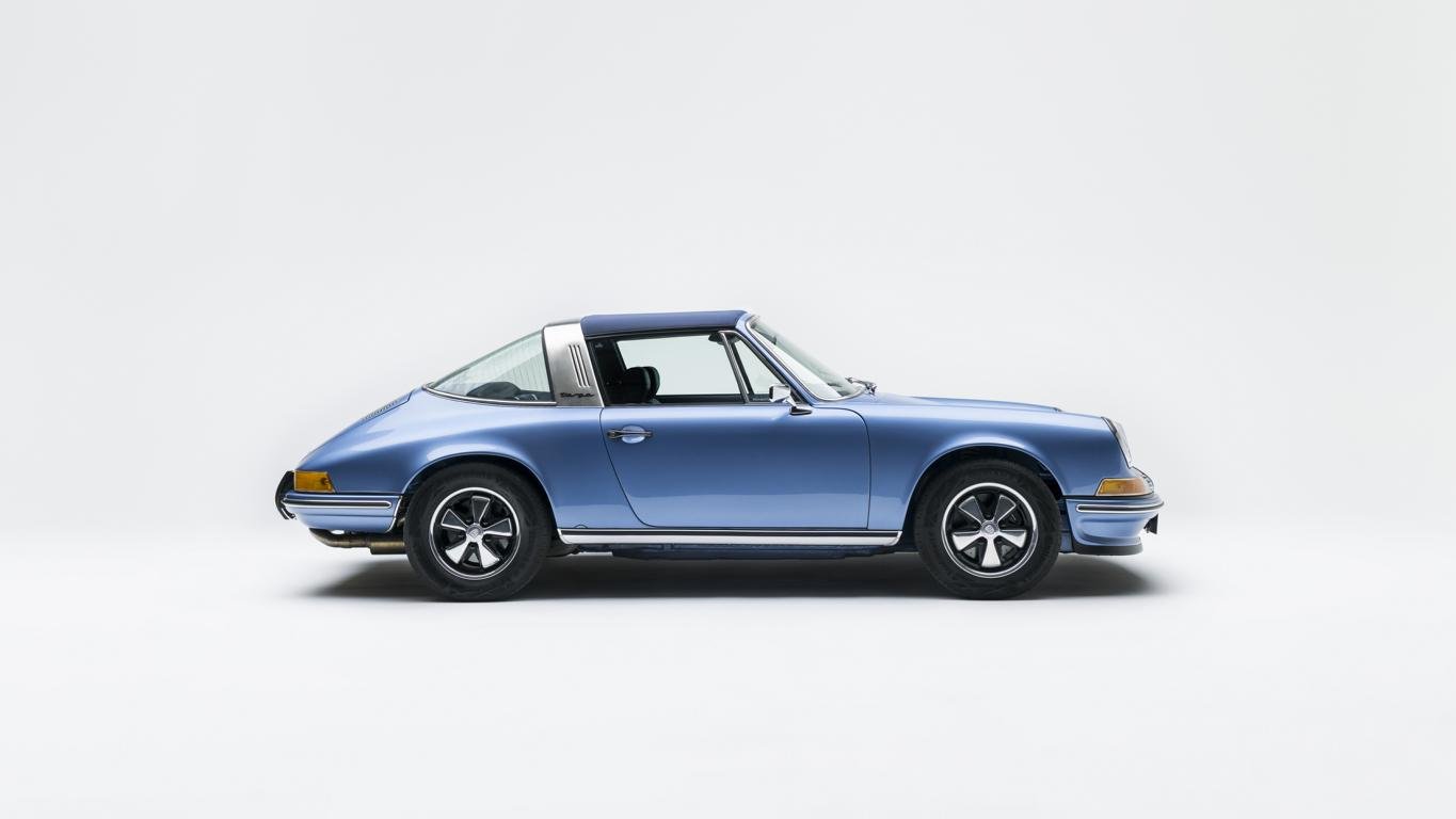 K1024_101037_Triebwerk-Porsche-Targa-blau_0.JPG