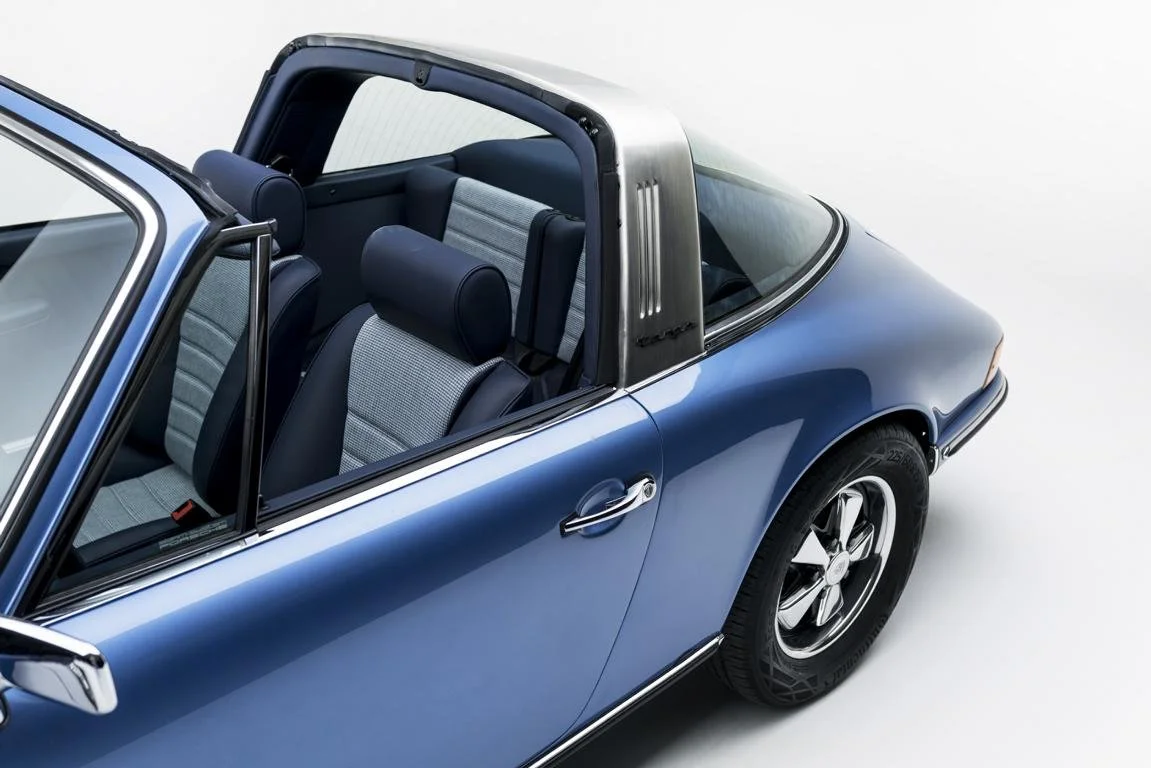 K1024_101037_Triebwerk-Porsche-Targa-blau_14.JPG