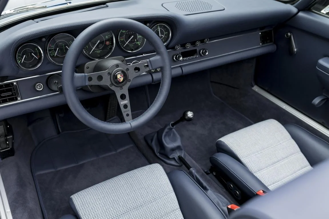 K1024_K1024_101037_Triebwerk-Porsche-Targa-blau_10.JPG