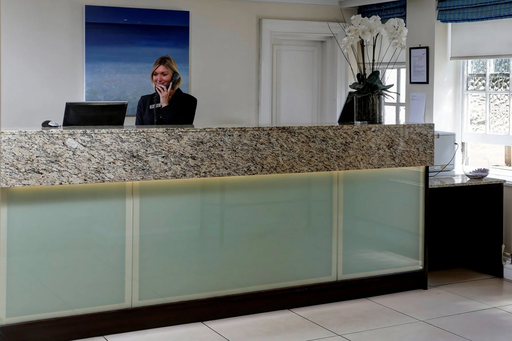 Receptionist
