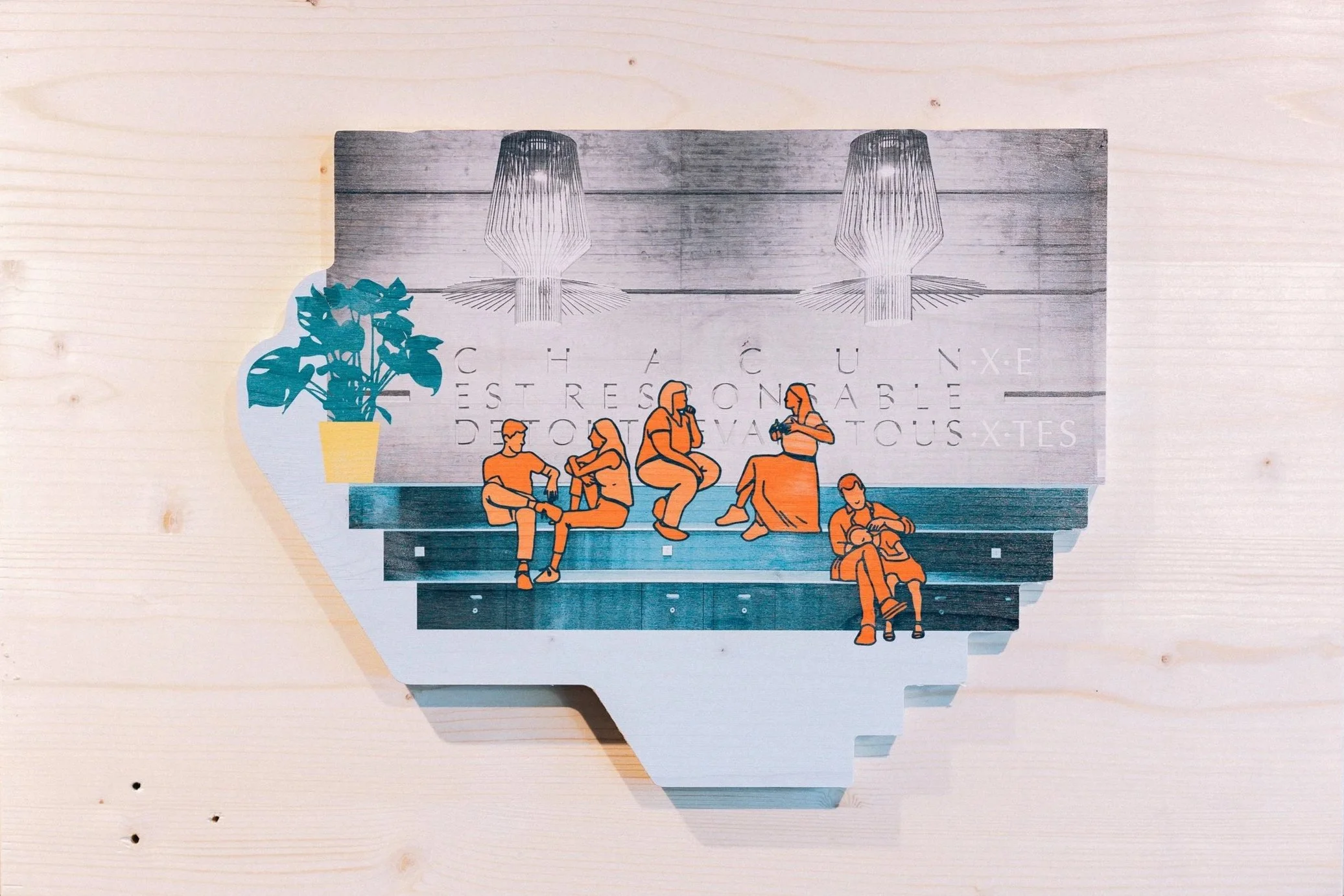 Illustration de personnes discutant sur un banc dans une scène stylisée, avec un fond de lampes suspendues et des plantes en pot, la scène se passe au sein du Musée International de la Croix-Rouge de Genève.