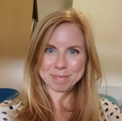Dr Holly Andrews, founder of advanced coaching excellence, ACE, evidence-led coach development programmes