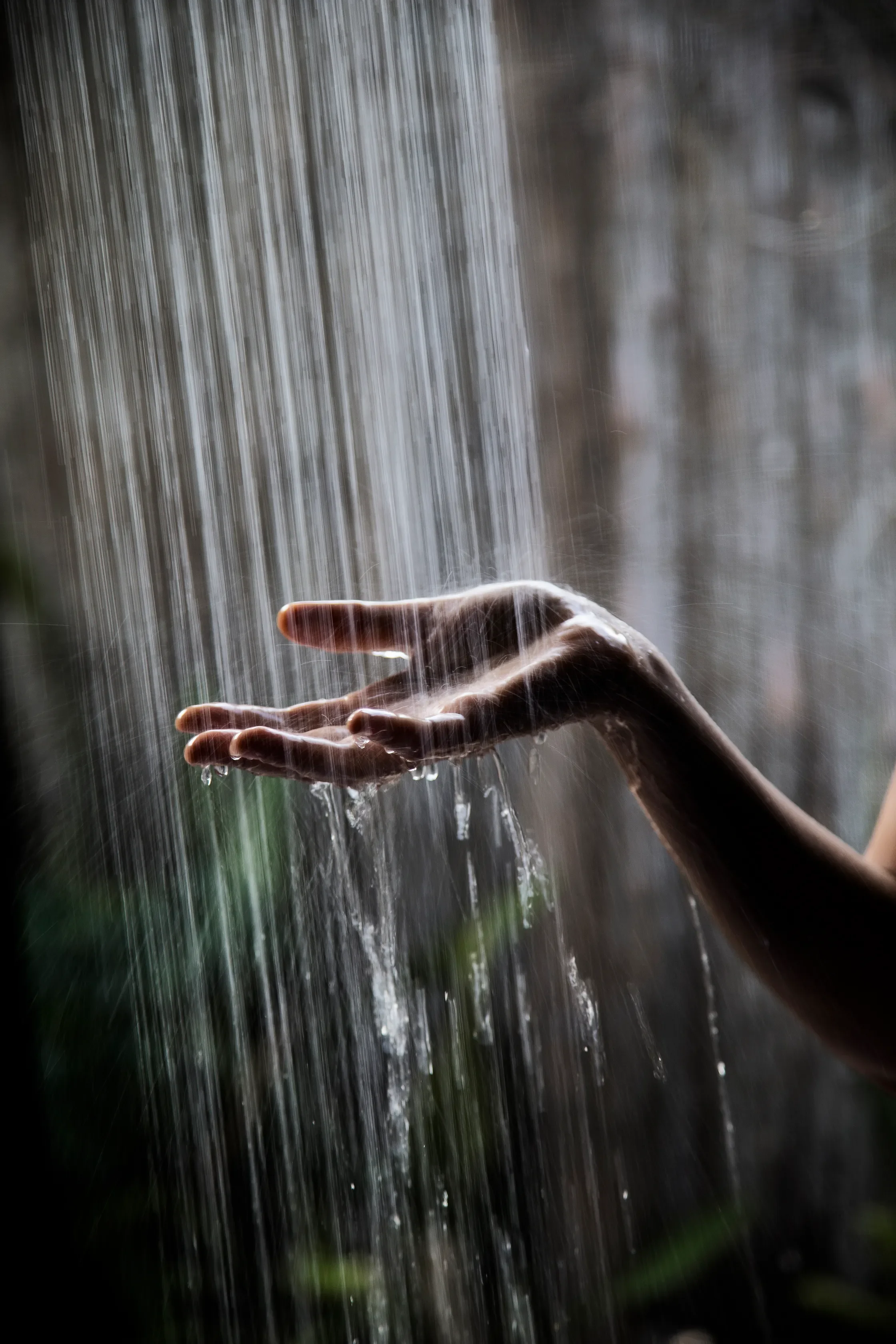 Vogue Arabia: Why is Everyone Showering in The Dark?