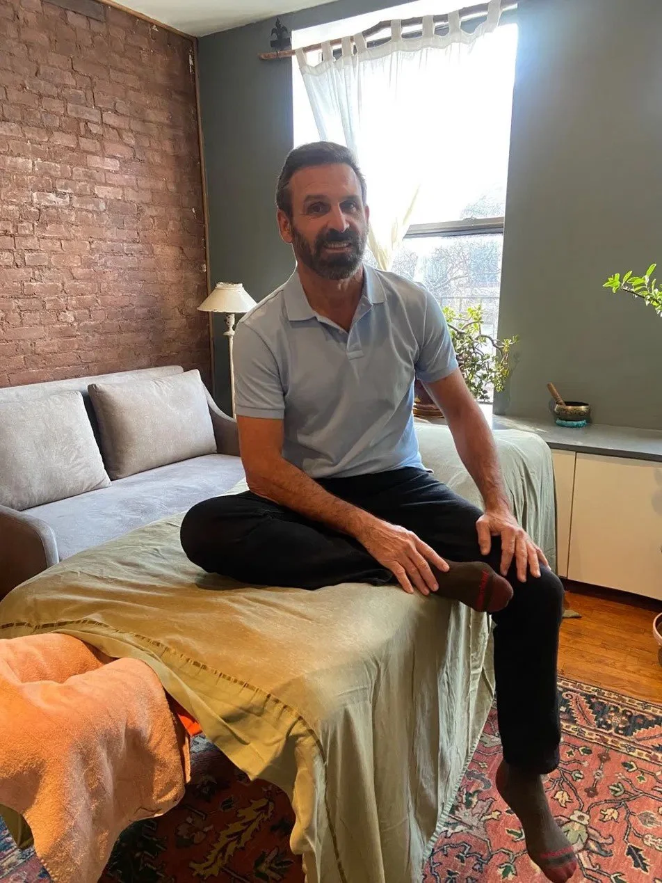Douglas O'Connell LMT — licensed massage therapist offering in-home deep tissue massage, myofascial release and sports massage in Westchester County NY