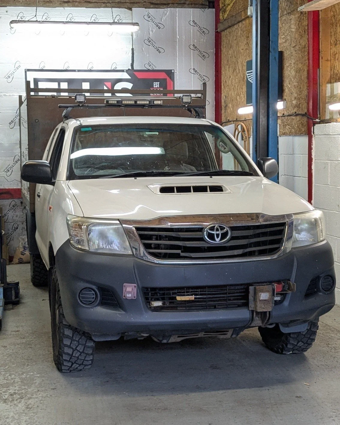 This Hilux came in from a returning customer to get a full service done, front pads and fix a wiring issue out! All carried out as fast and as thoroughly as possible to make sure the customer had their work house back on the road as quickly as they c