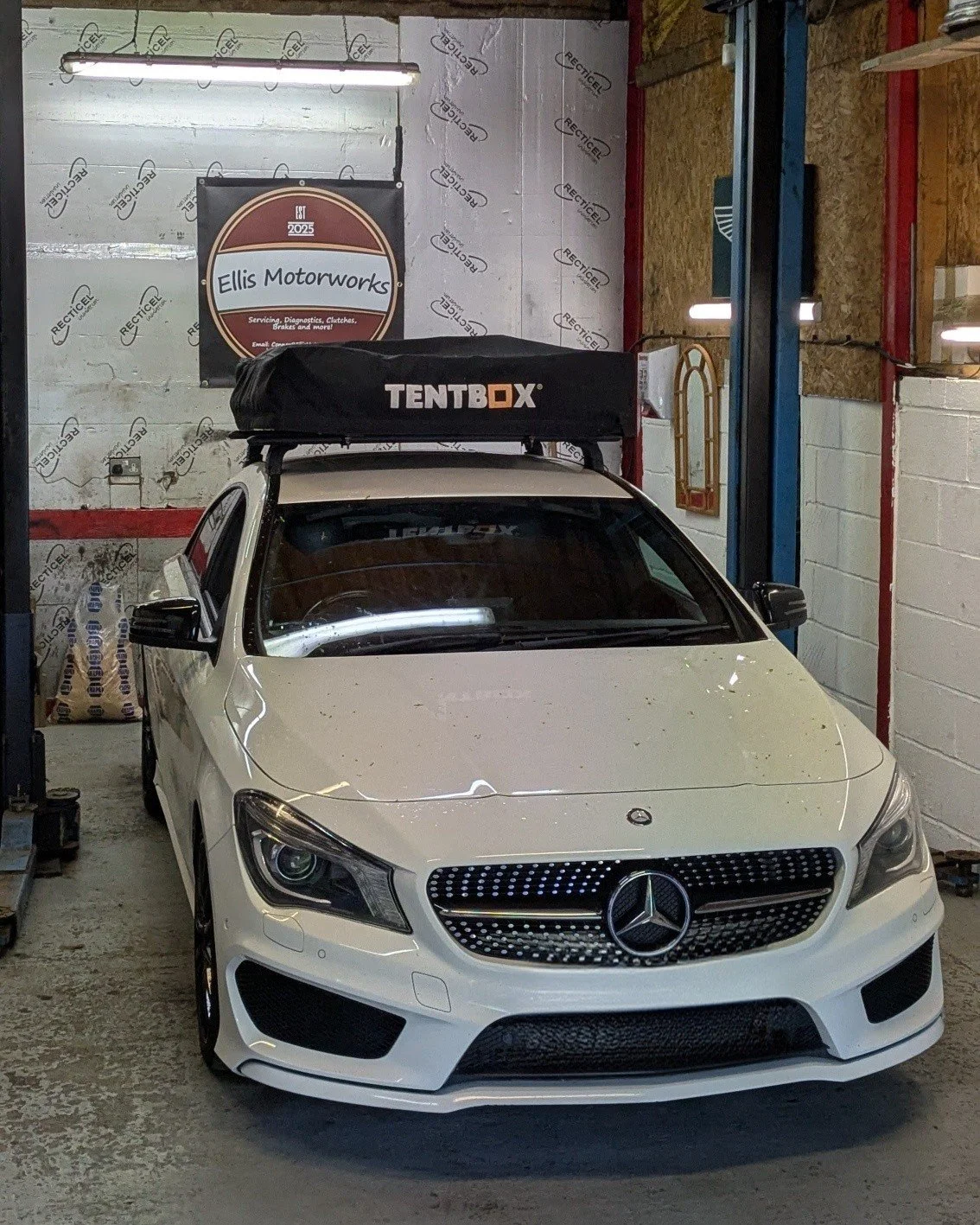 This Mercedes CLA came in recently for an injector fault and low power. Sorted the injector misfire out but also had a code for the swirl flap position stuck open. 
Had the car back in for an inlet manifold replacement due to suspensions the intake s