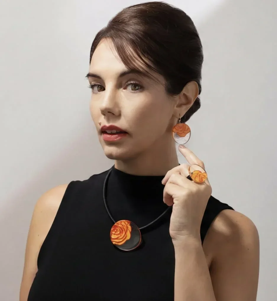 zsiska-gallery-model-4.webp