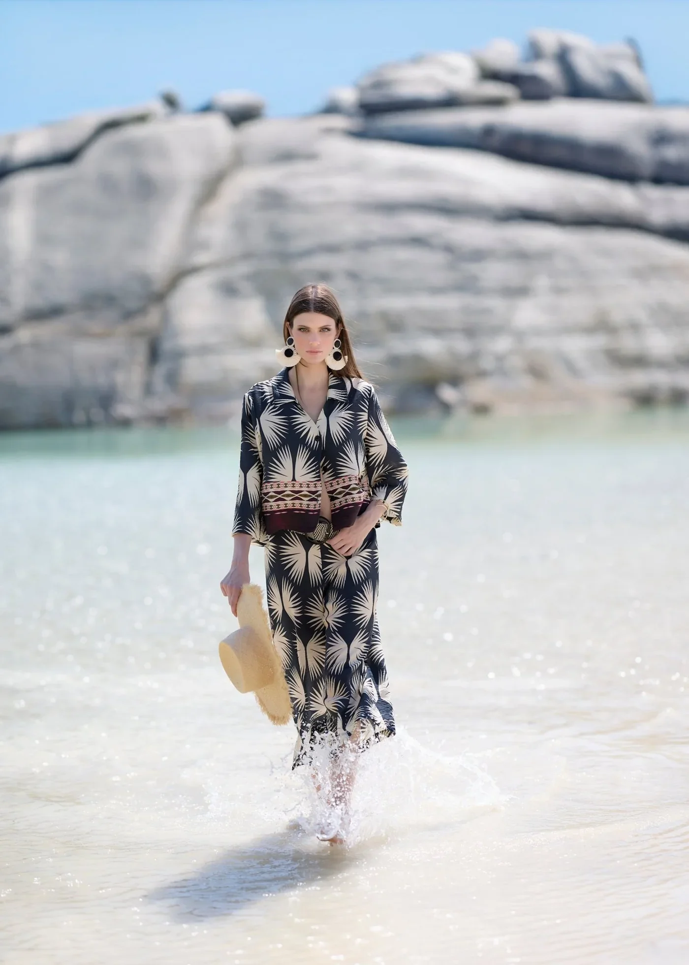 foxs-gallery-navy-print-culottes-beach-walk.webp