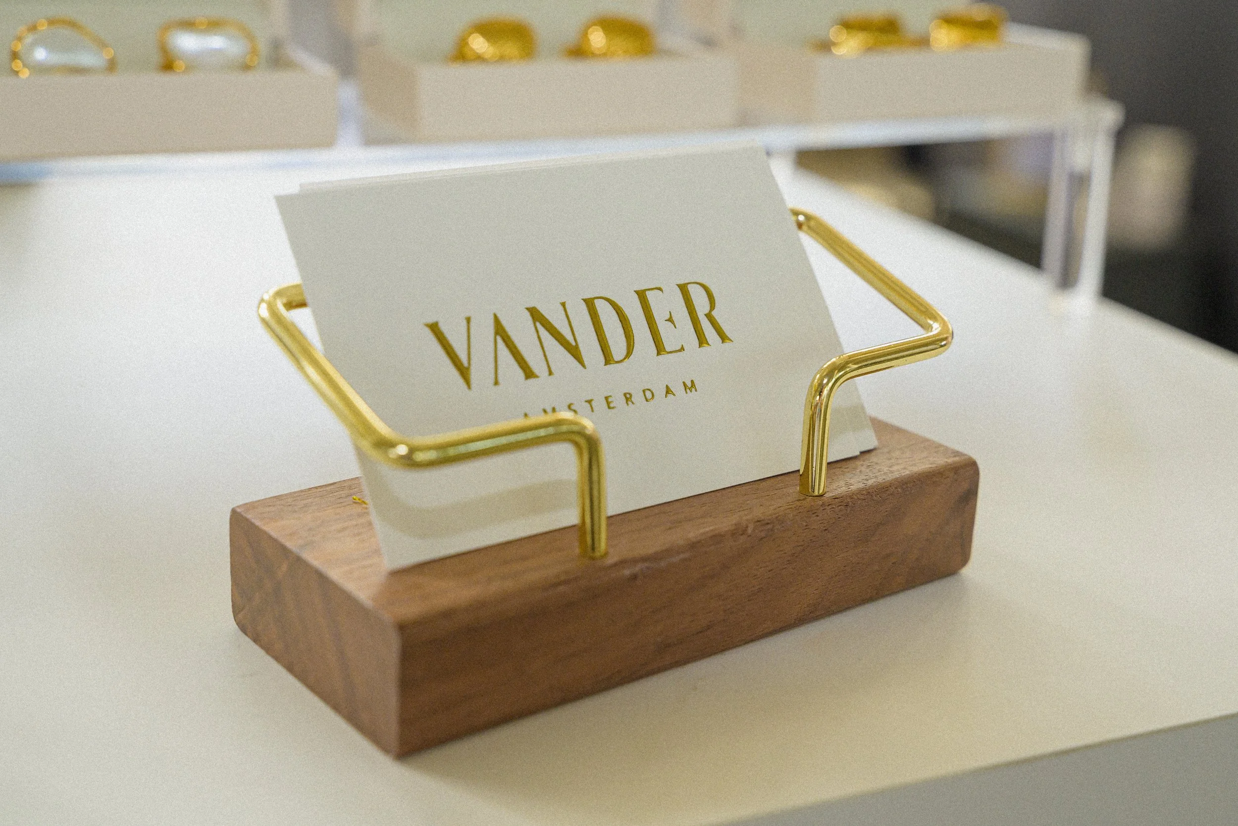 vander-amsterdam-gallery-brand-card.jpg