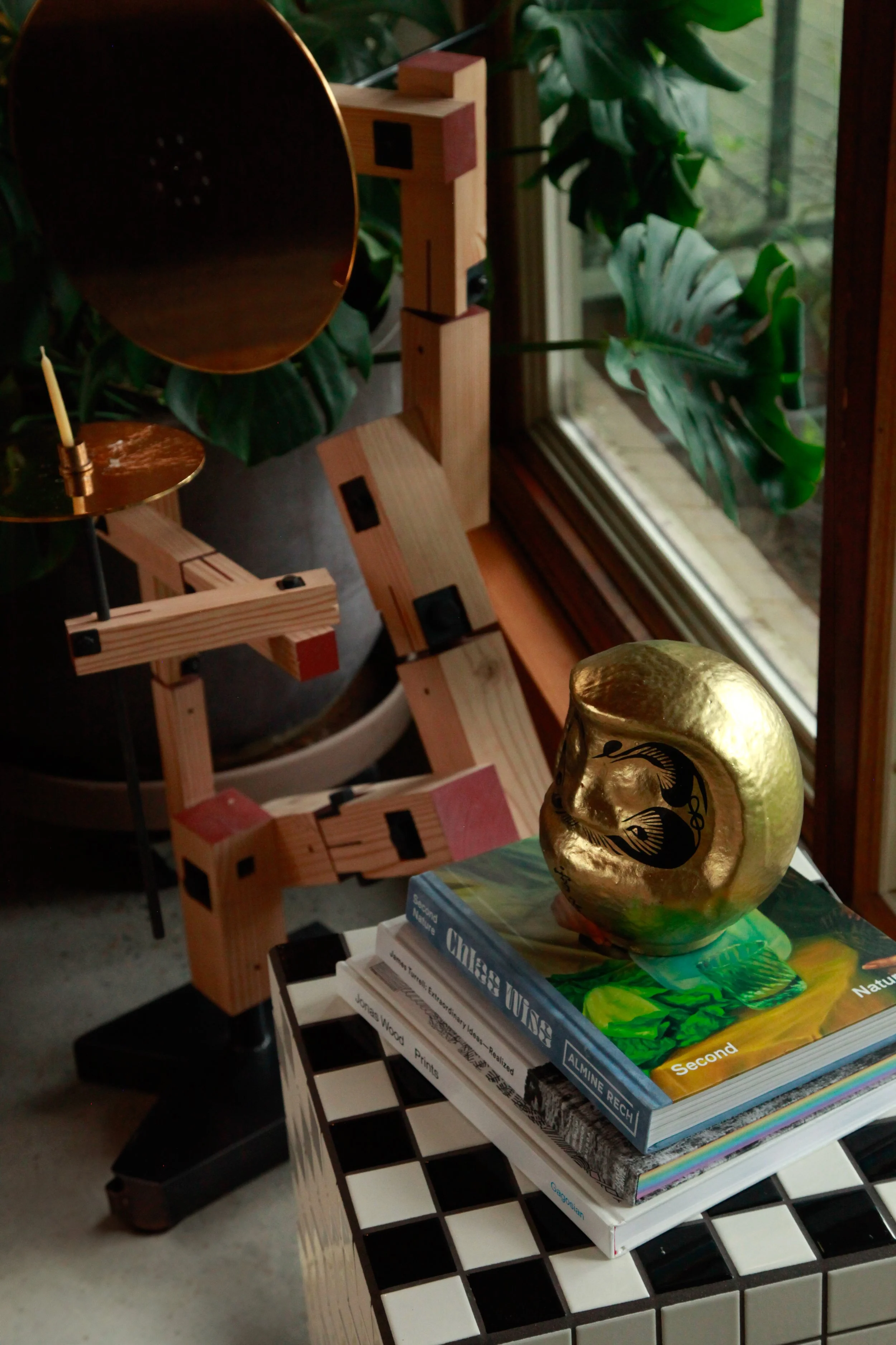 Why Working with an Art Consultant Elevates Your Home Collection