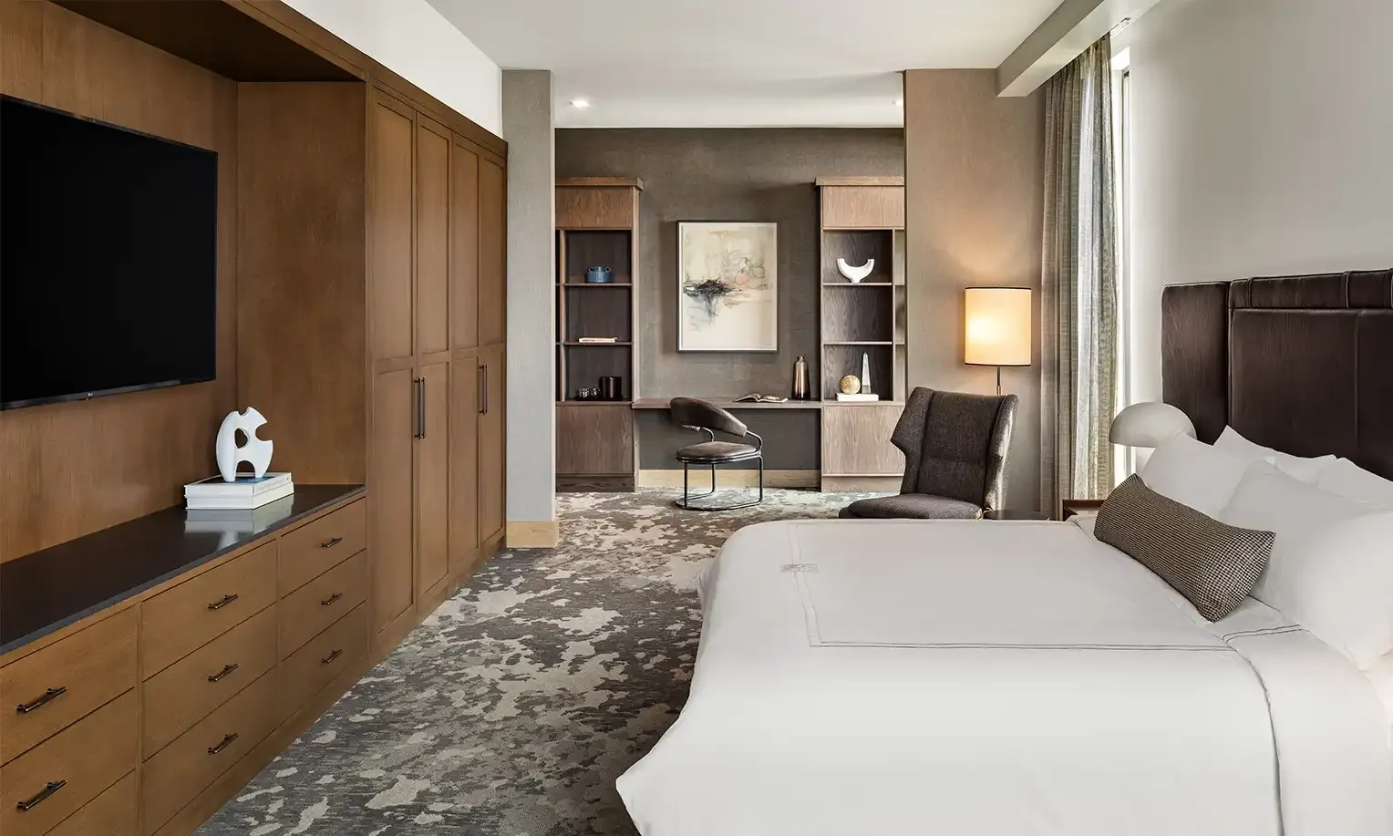The-Trade-Hotel_Milwaukee_Kali-Grey-Art-Consulting_4.webp