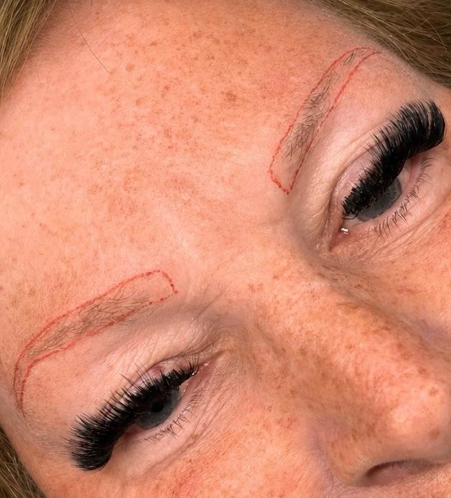 Soft definition, without going too bold. 🤍

My client wanted more shape and definition to her brows, but didn&rsquo;t want them to look too thick or heavily filled in.

We chose combination brows, using a blend of soft hair strokes through the front