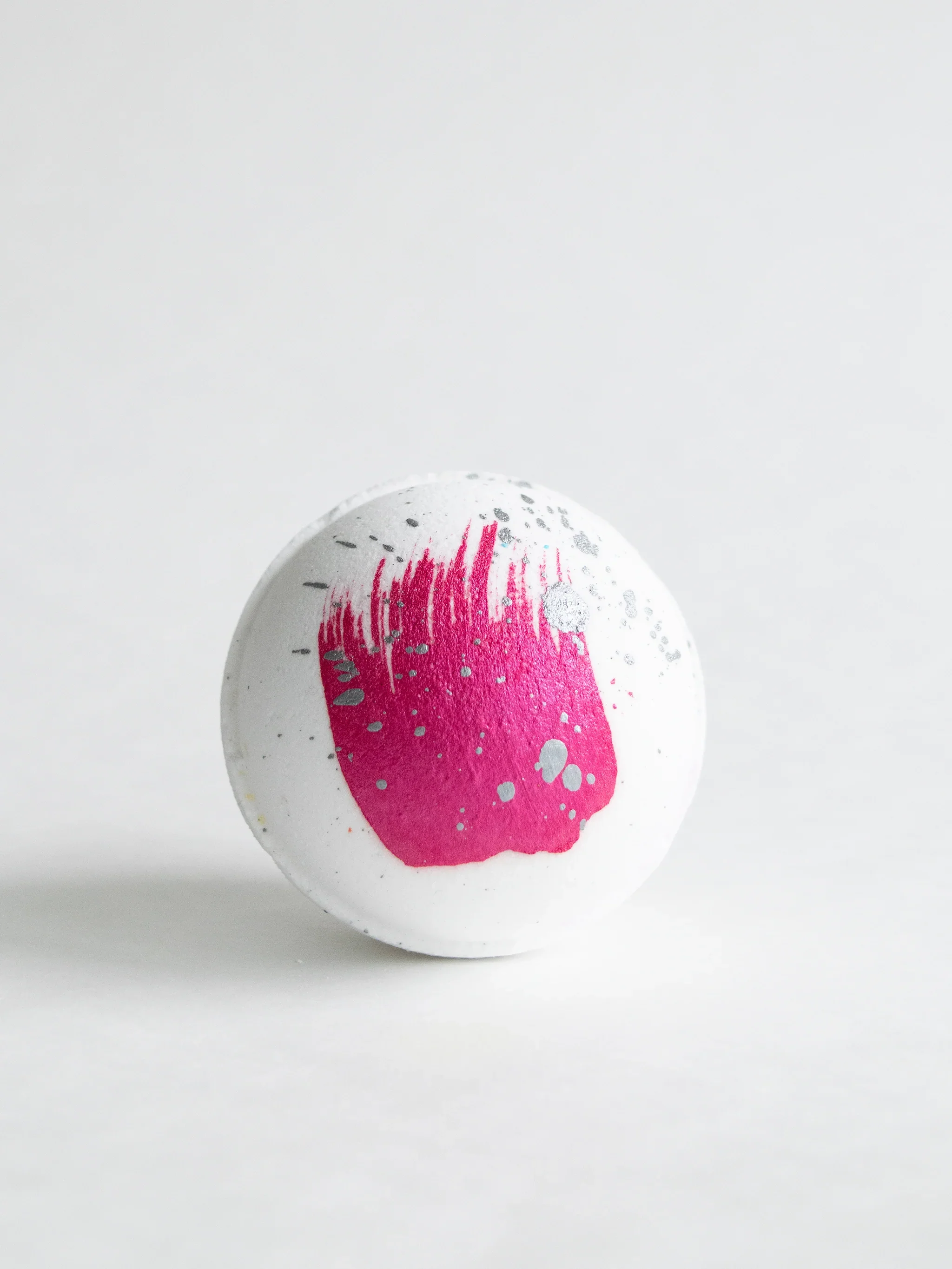 bathBomb_sweet cherri_01.webp