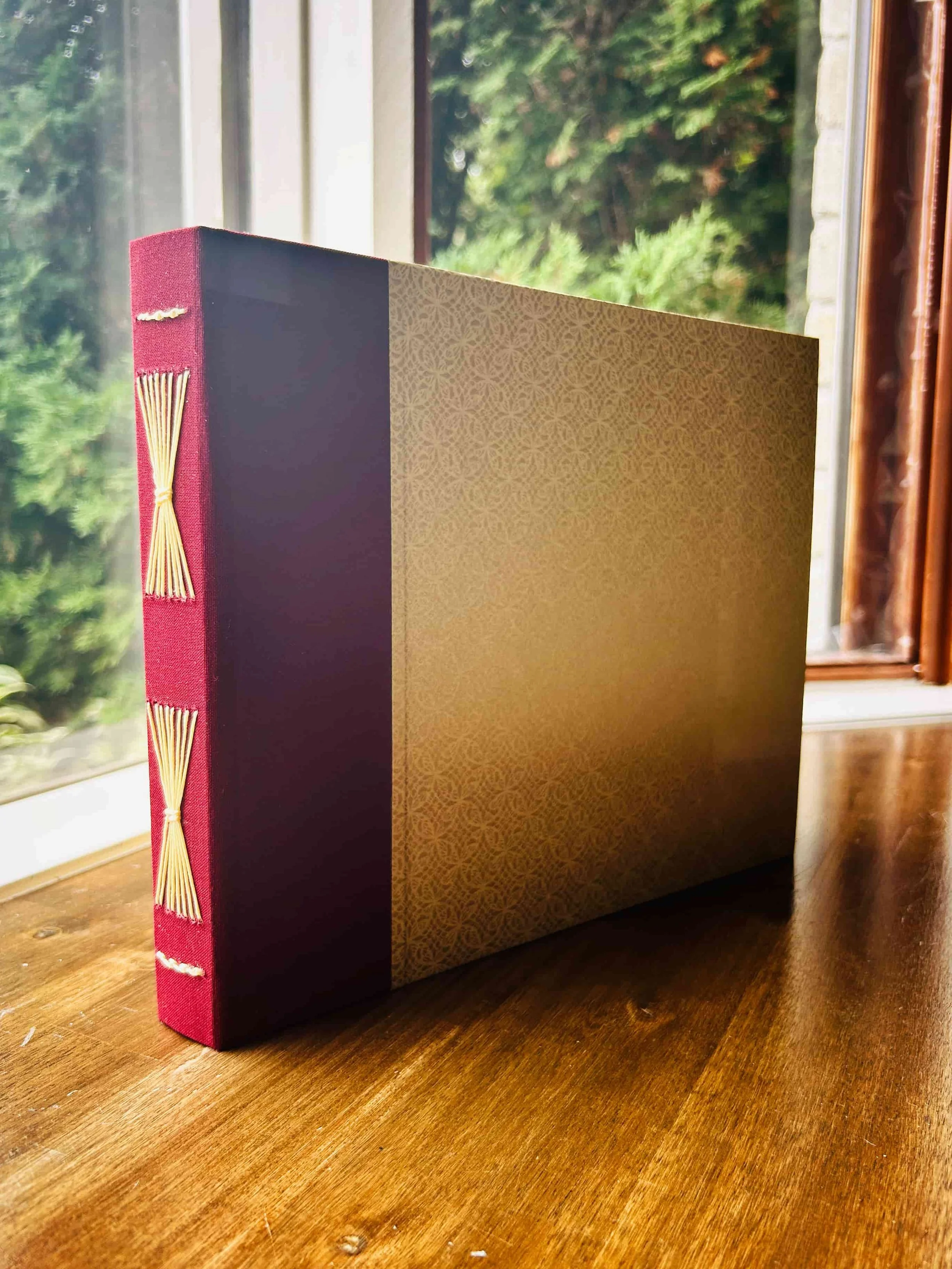 handmade-GoldPhotoAlbum-a4-001.jpg