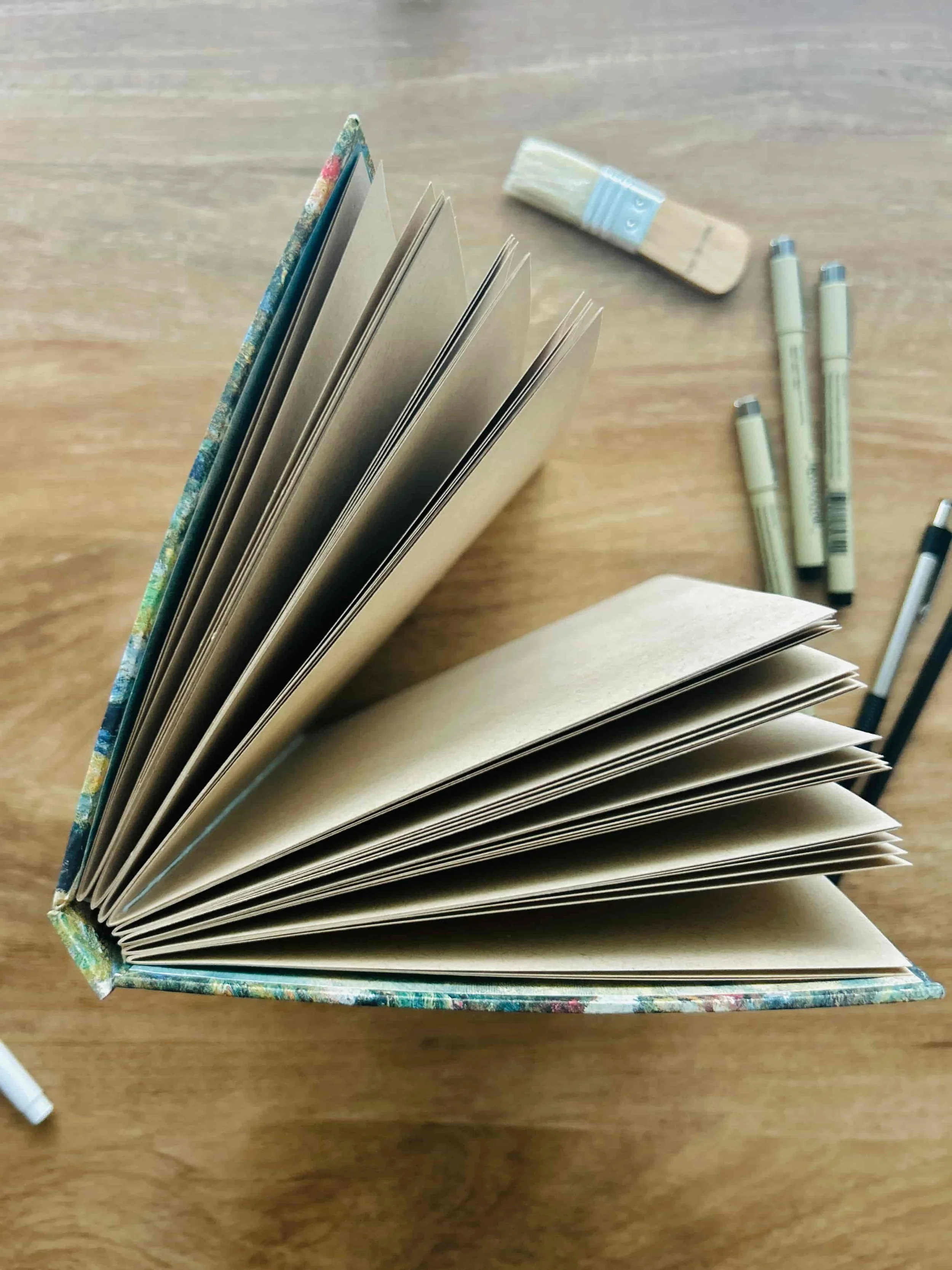 handmade-impressionist-sketchbook-crisscross006.jpg