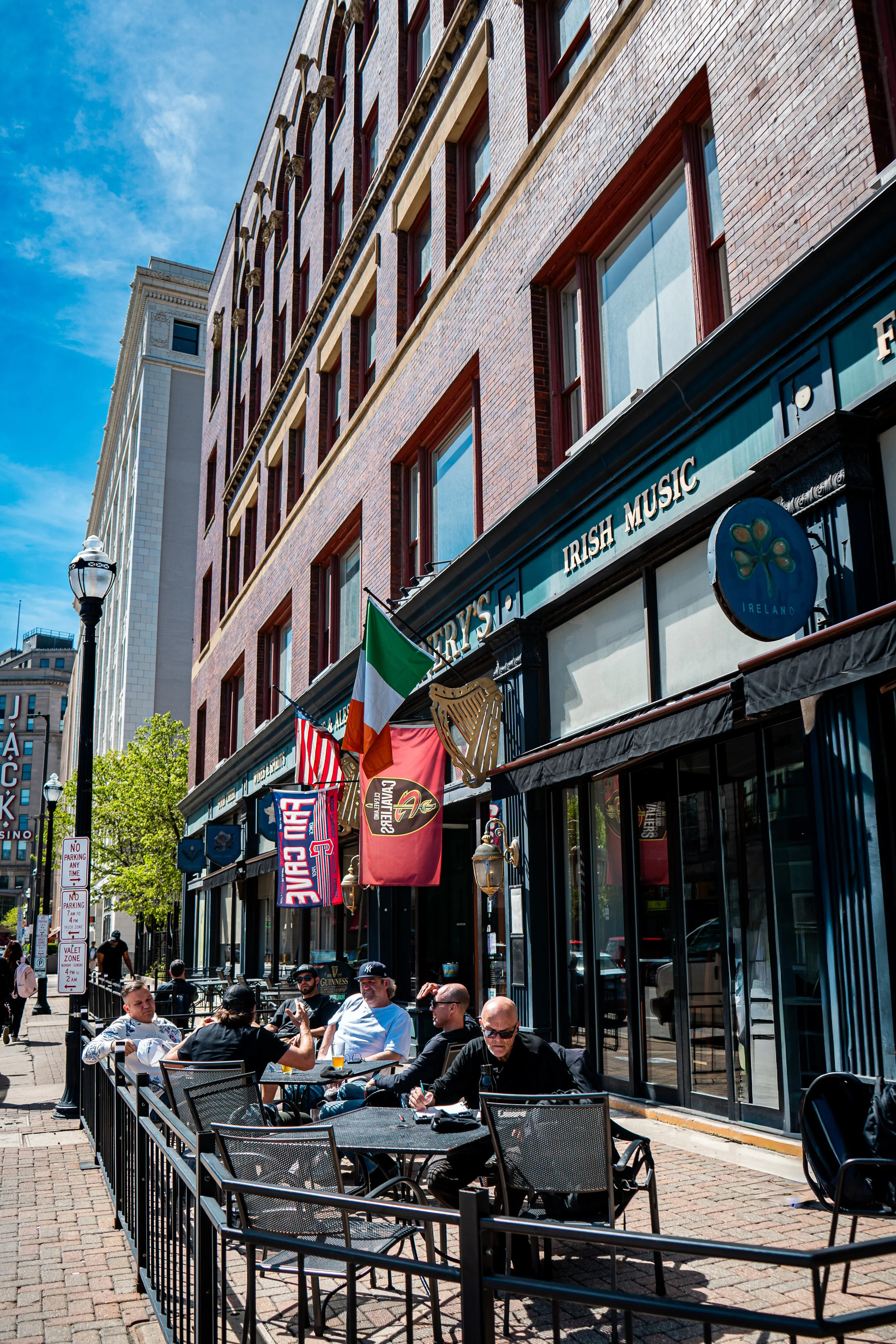 🎶 East 4th Live Music Series