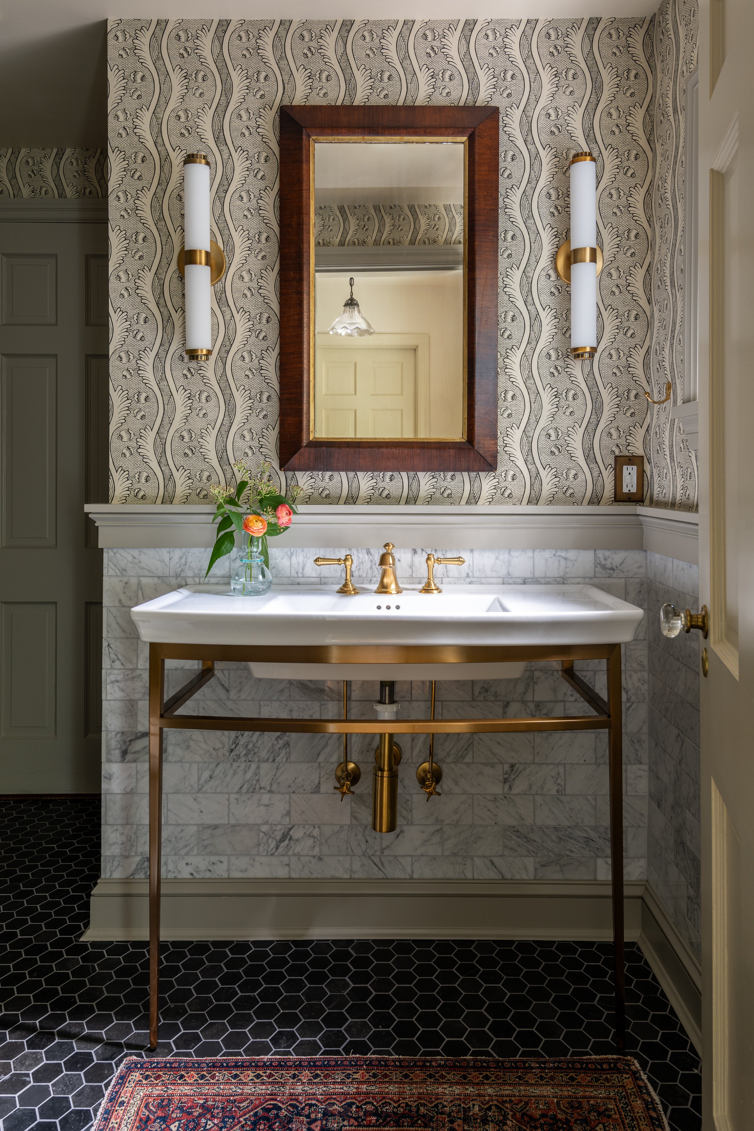ashcraft_guest_bath-1.jpg