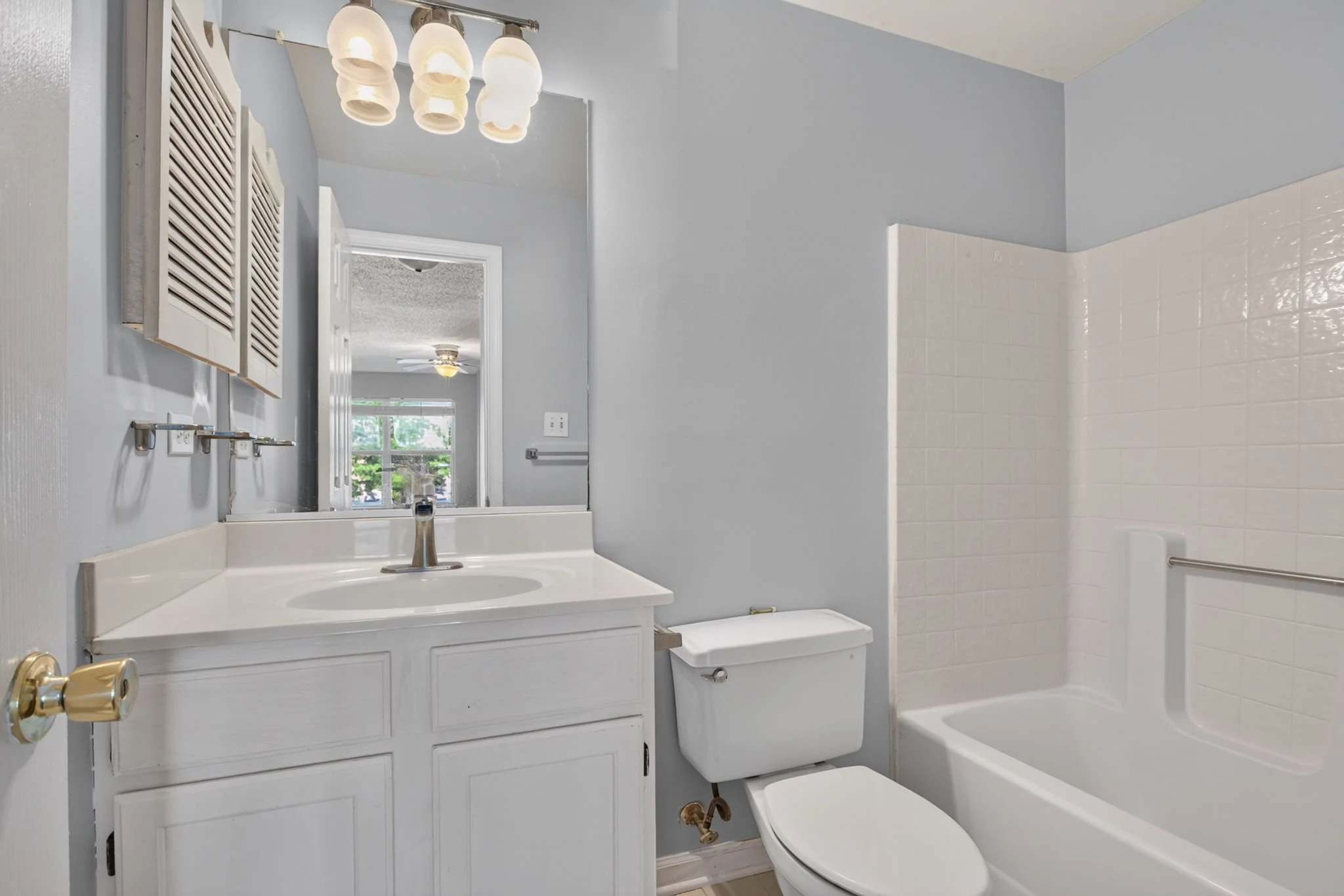 19-web-or-mls-1563-n-king-st-109.jpg